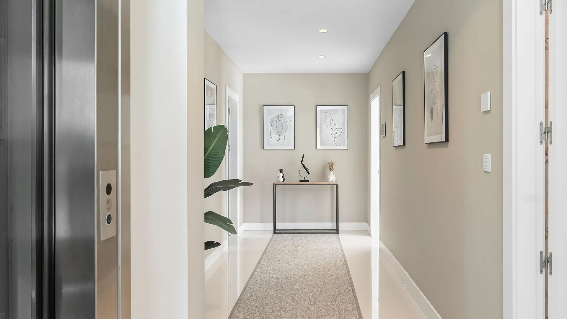 Villa en venta en La Quinta con 5 dormitorios