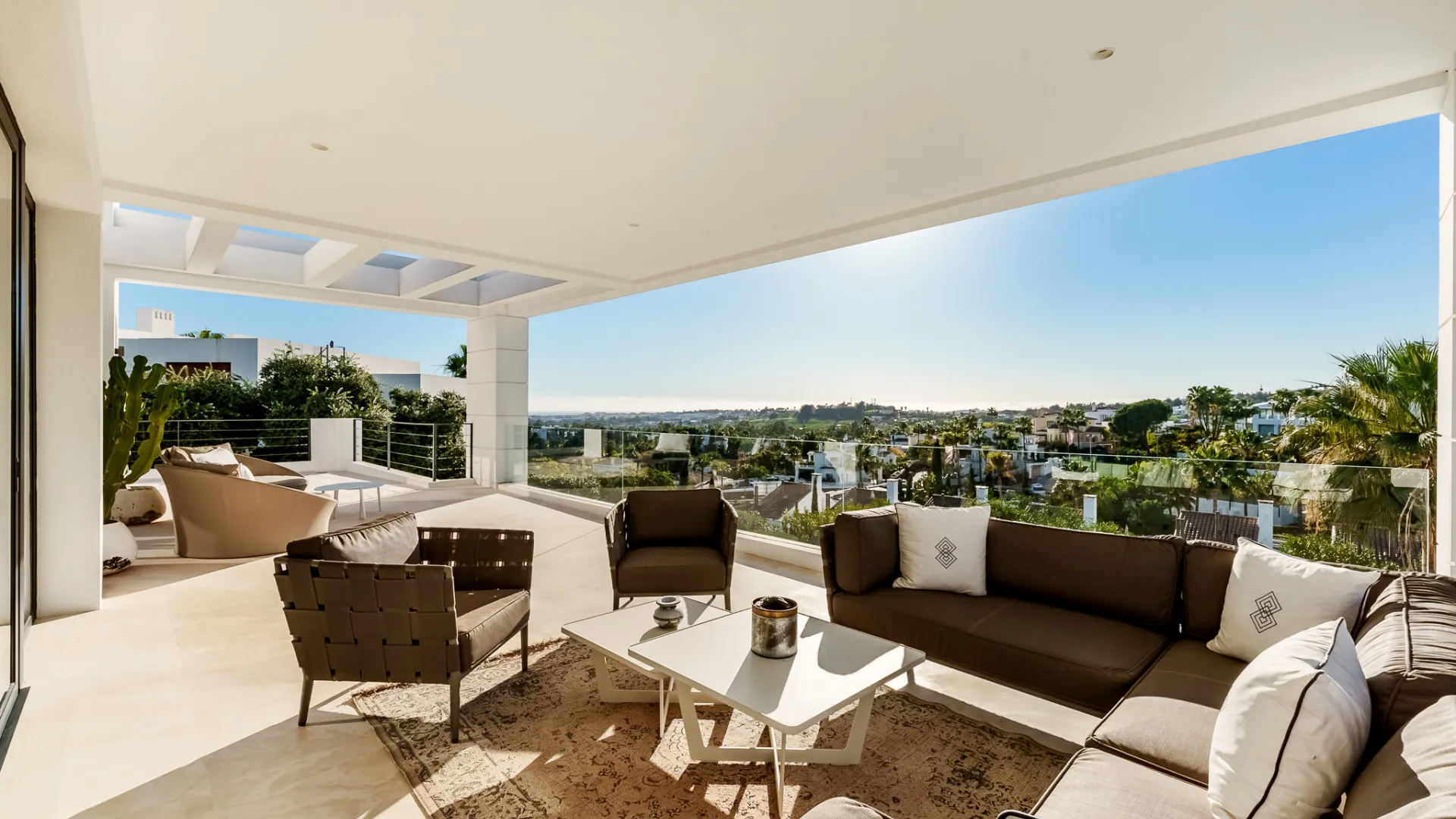 Se vende villa con 7 dormitorios en Los Olivos