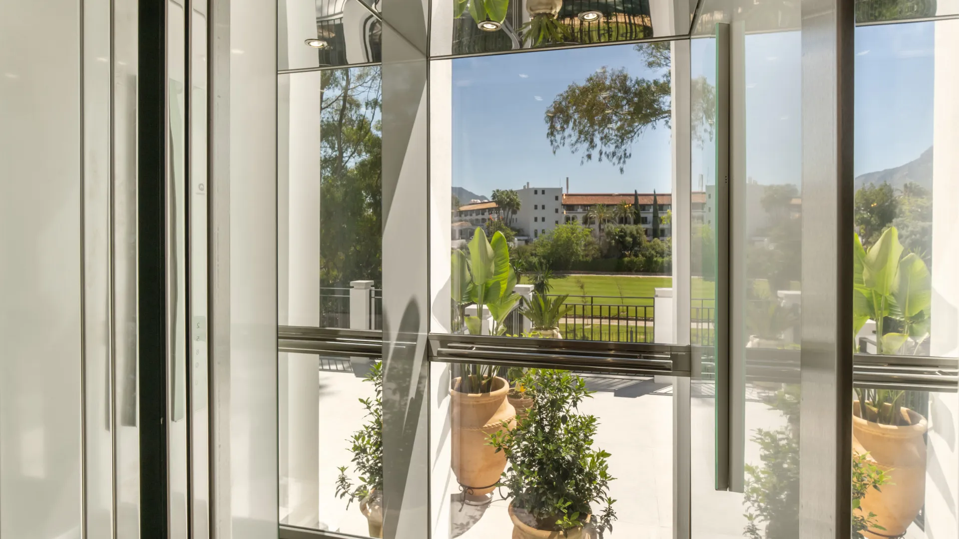 For sale El Herrojo villa with 5 bedrooms