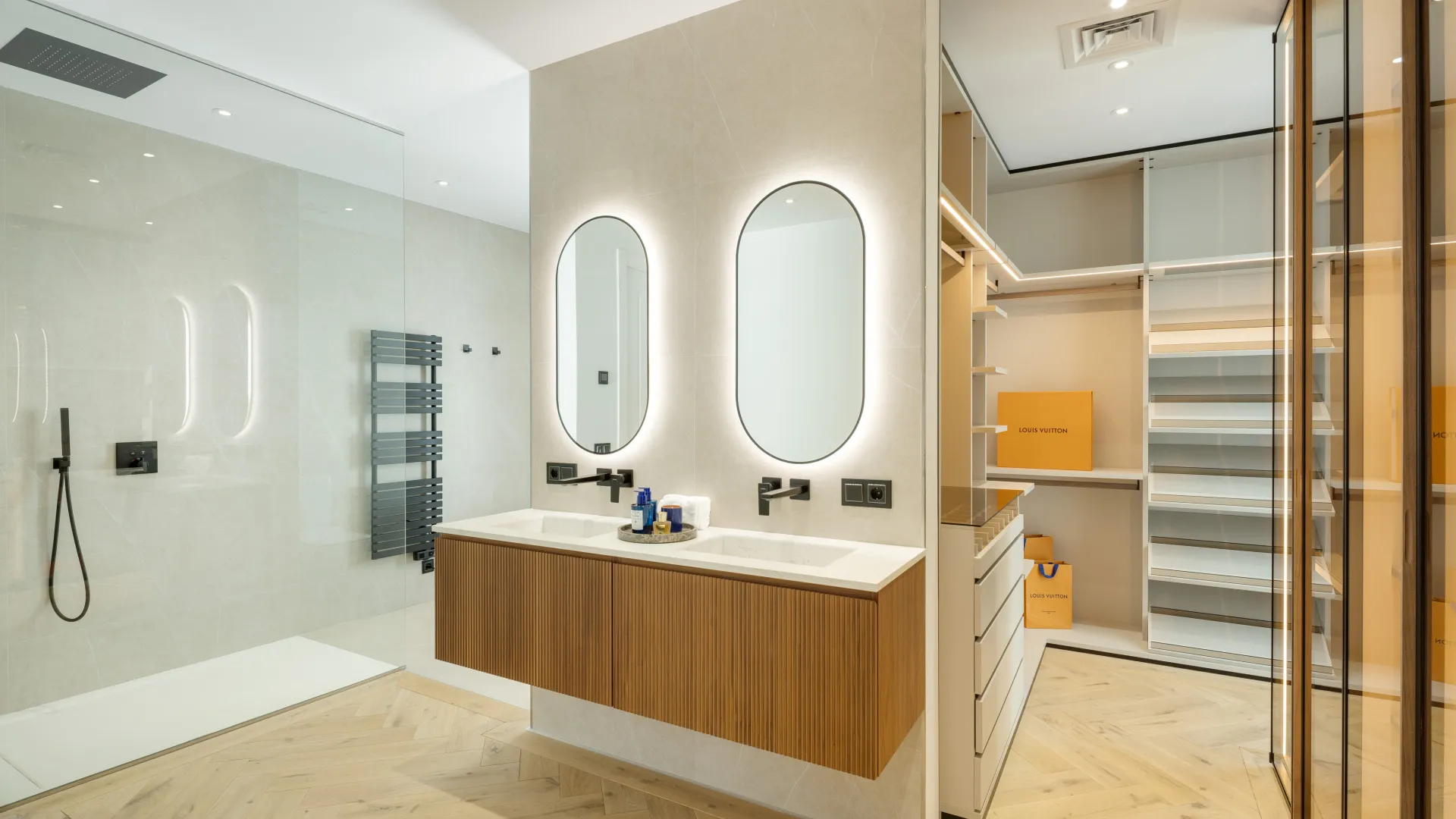 For sale El Herrojo villa with 5 bedrooms