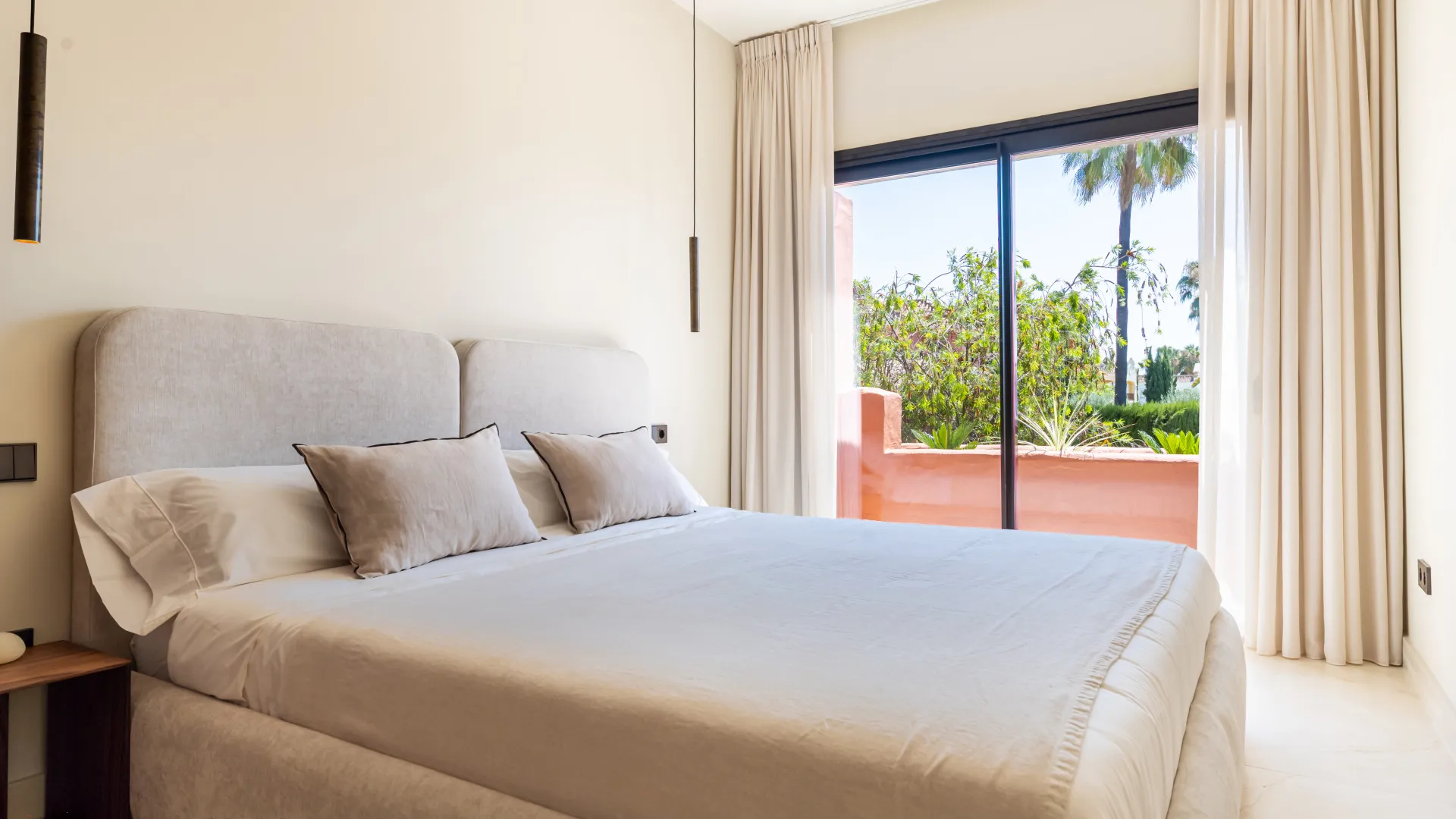 Buy town house in Monte Marbella Club