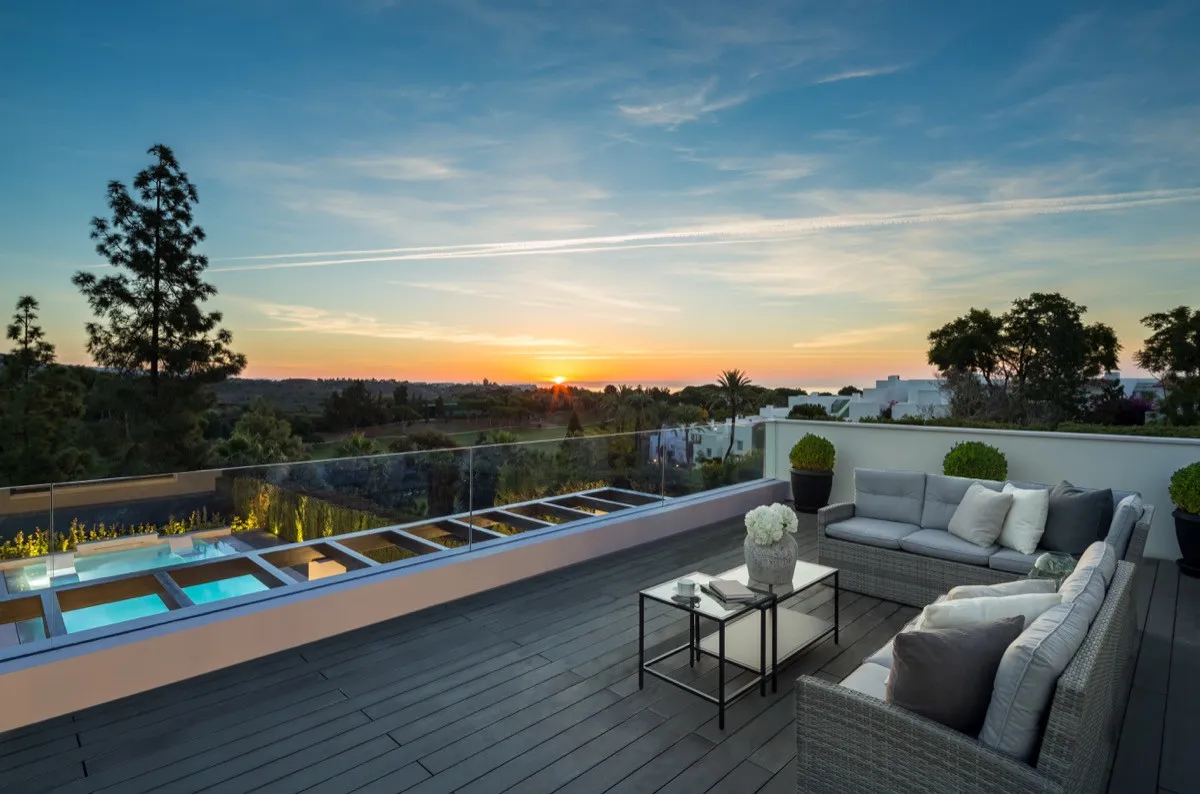 5 bedrooms Aloha villa for sale