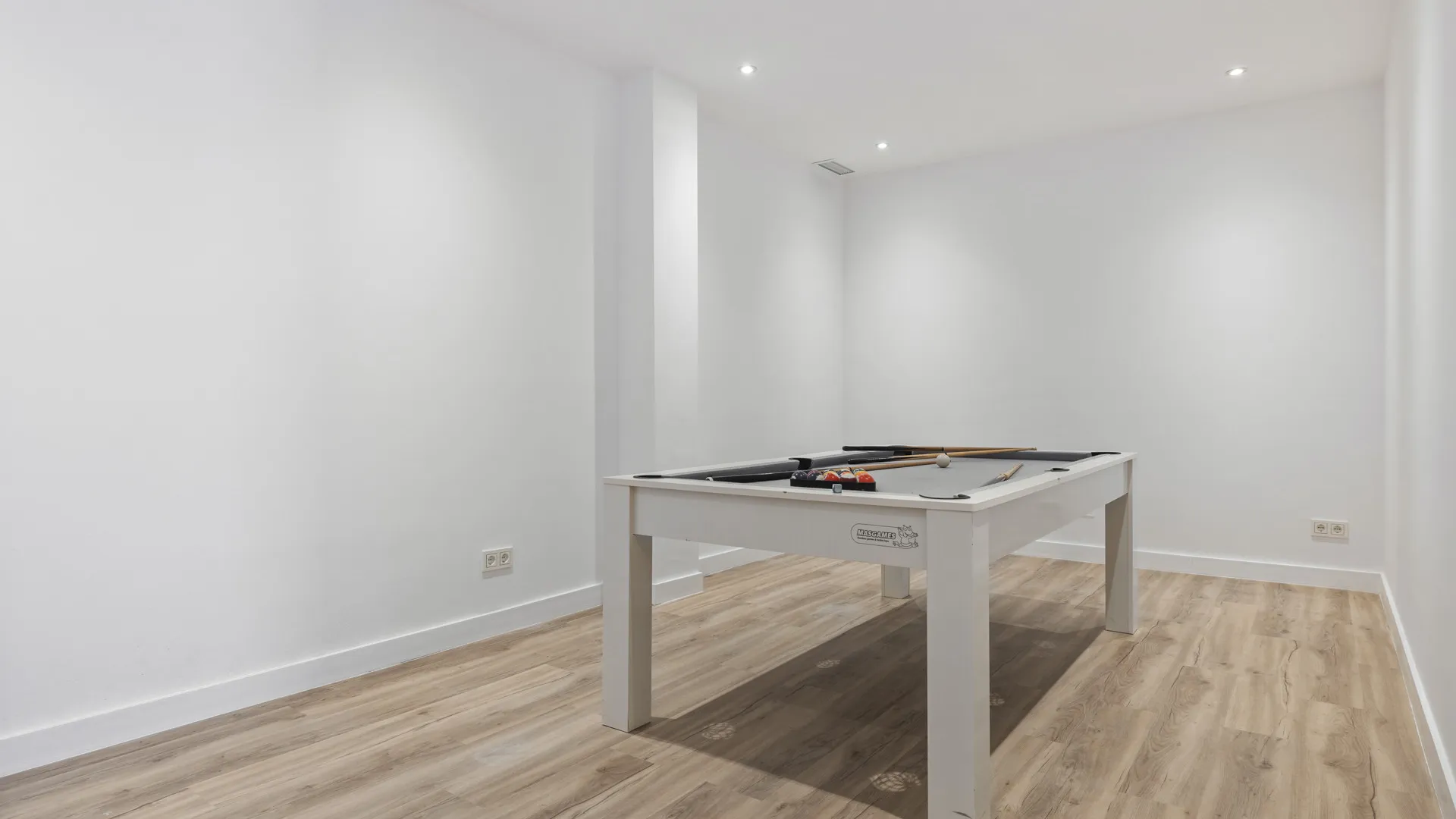 5 bedrooms villa for sale in San Pedro Playa