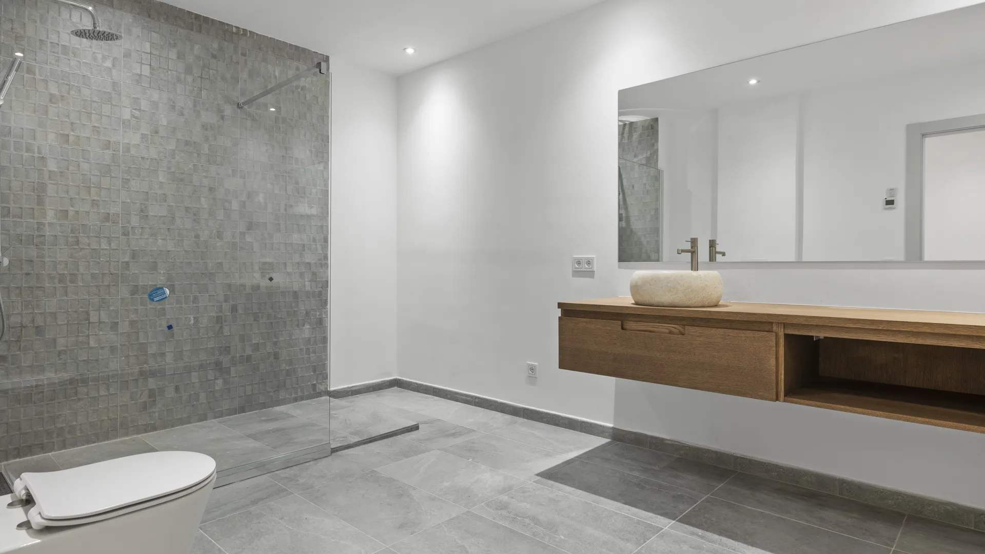 5 bedrooms villa for sale in San Pedro Playa