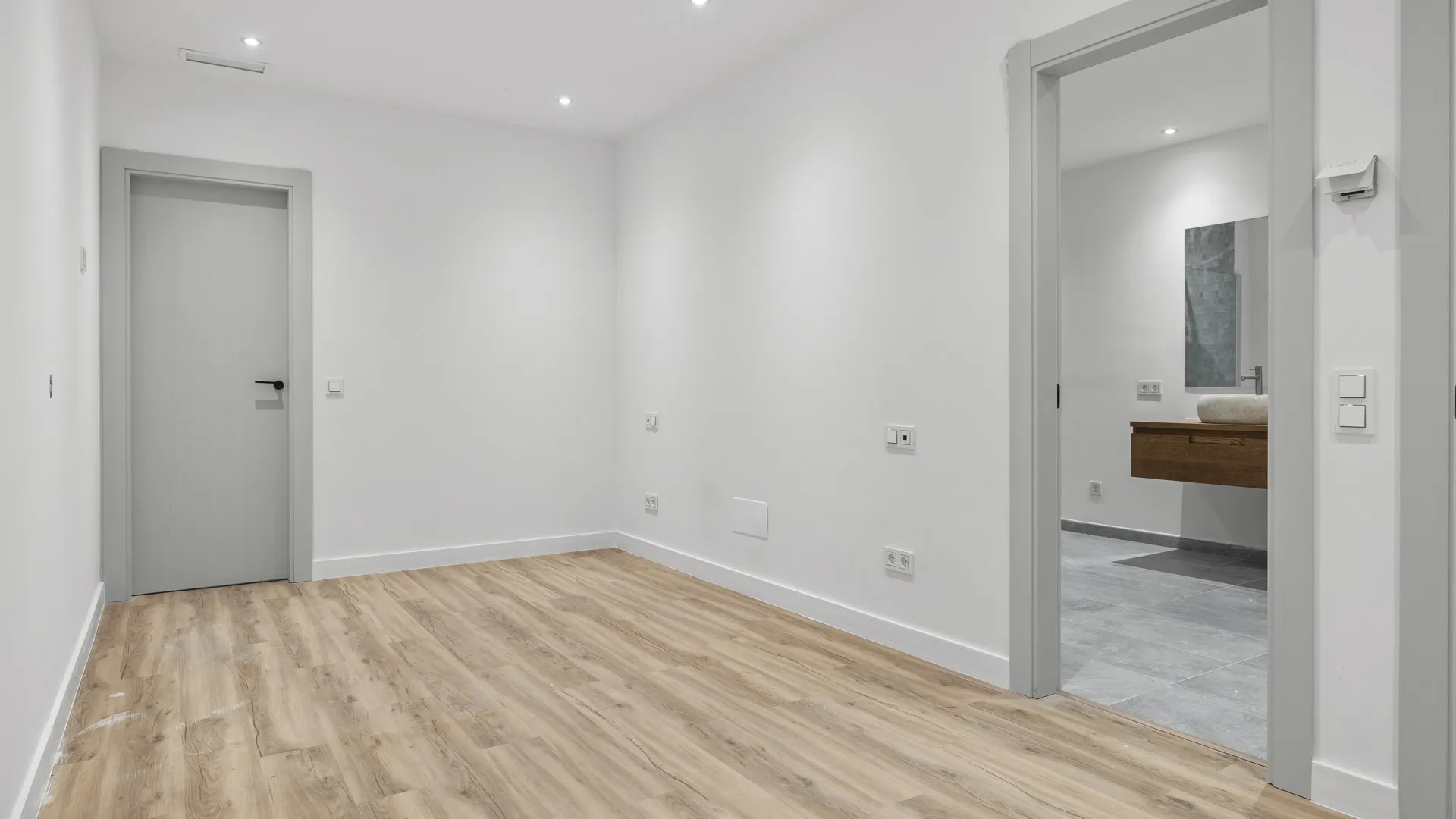 5 bedrooms villa for sale in San Pedro Playa