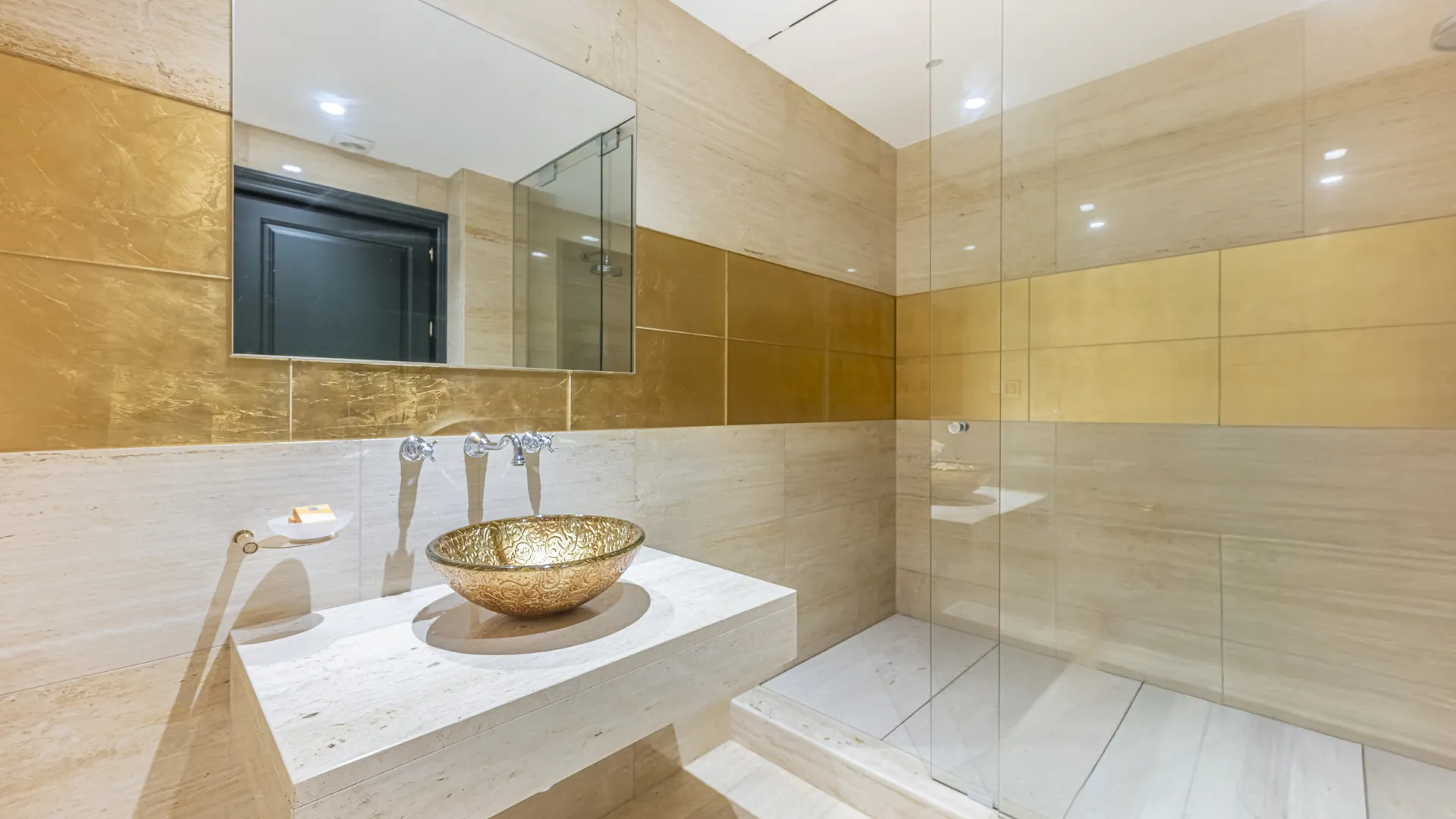 Villa for sale in El Herrojo with 7 bedrooms