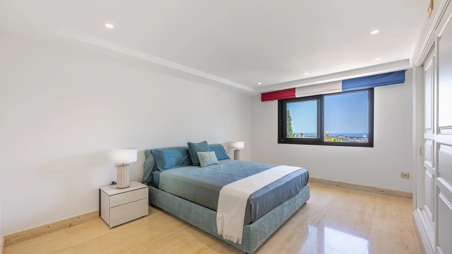 Villa for sale in El Herrojo with 7 bedrooms