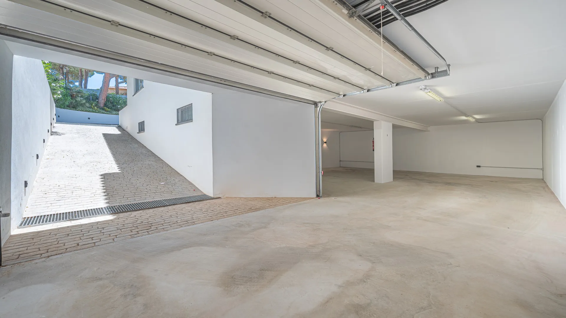 For sale 5 bedrooms villa in Artola