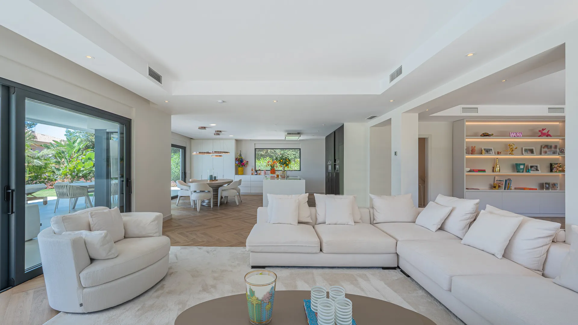 For sale 5 bedrooms villa in Artola