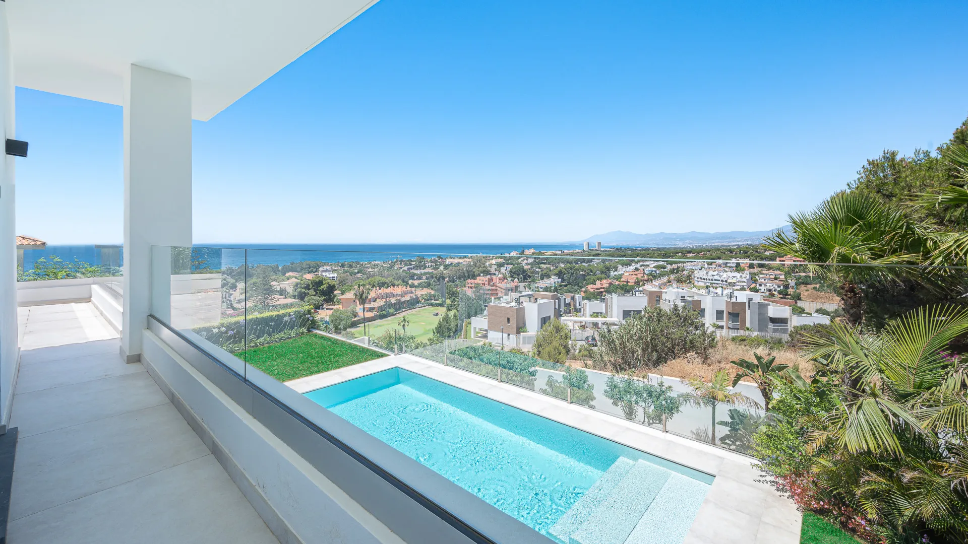 For sale 5 bedrooms villa in Artola