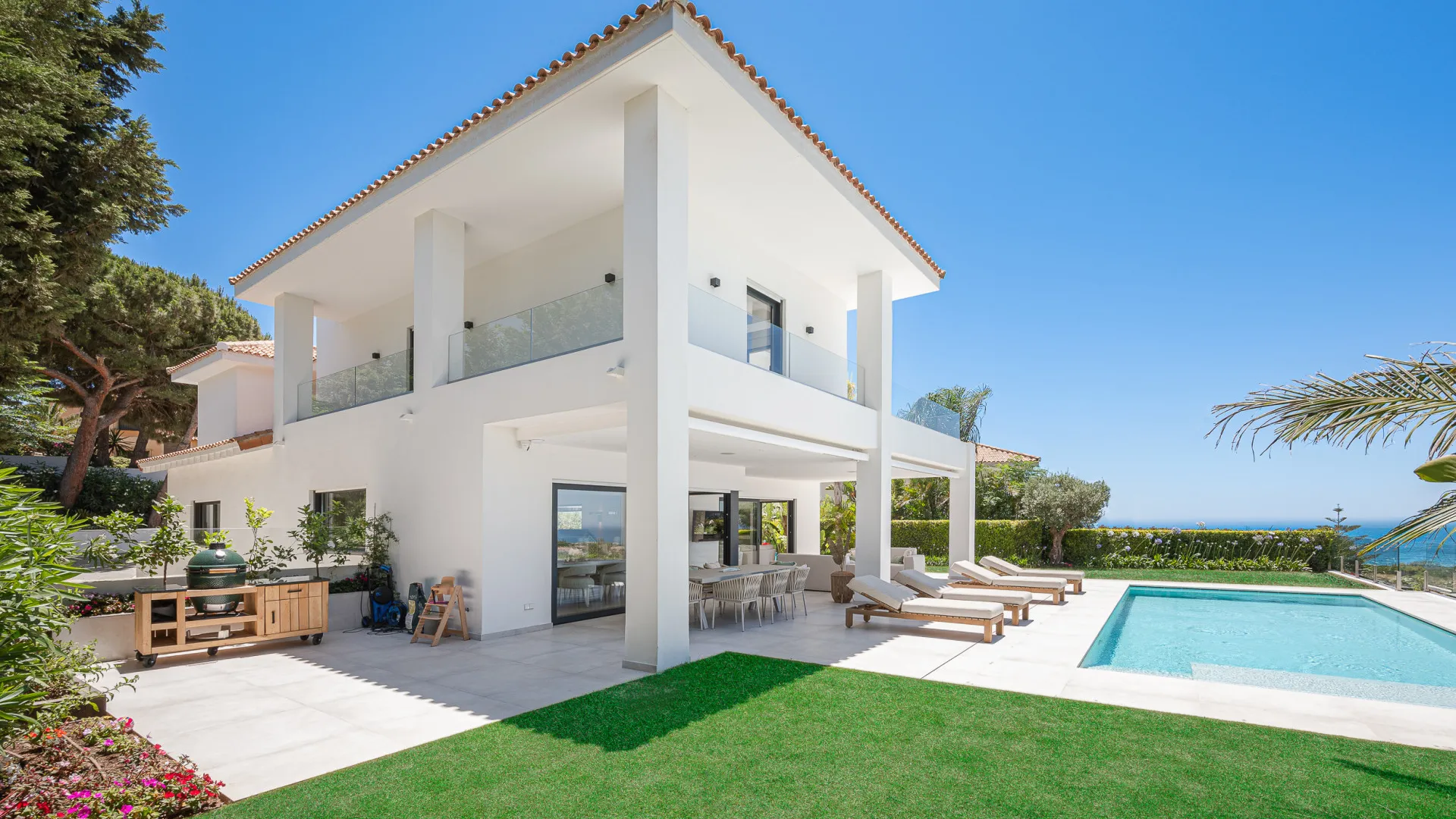 For sale 5 bedrooms villa in Artola