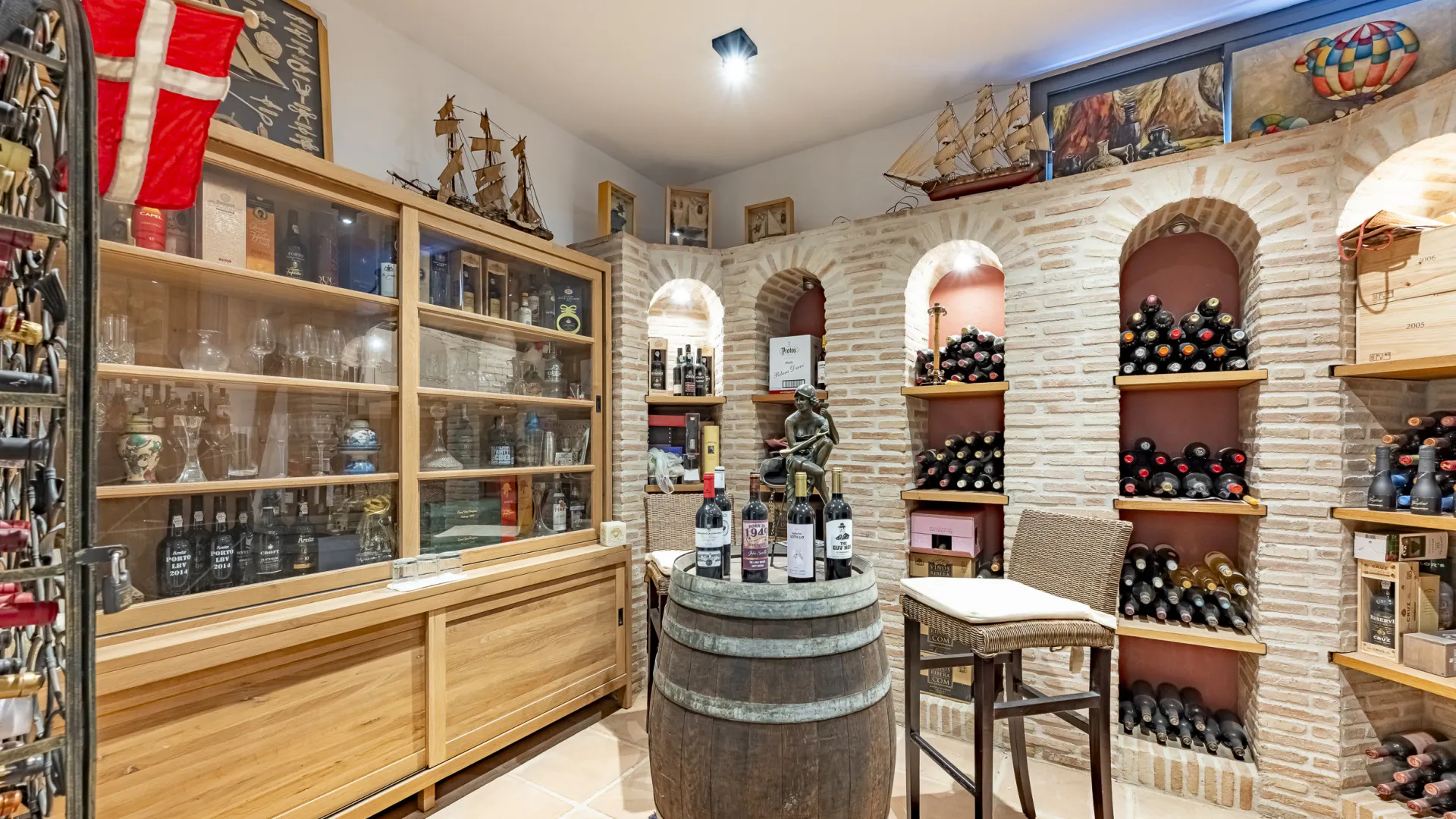 Comprar villa en Los Arqueros con 5 dormitorios