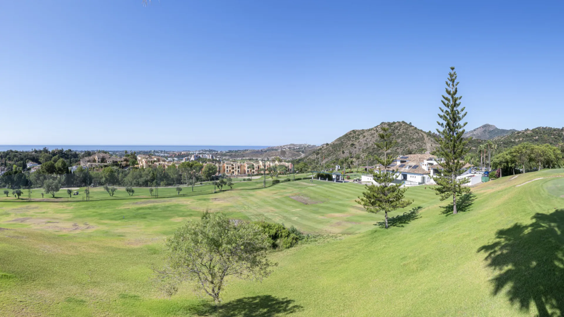 Comprar villa en Los Arqueros con 5 dormitorios