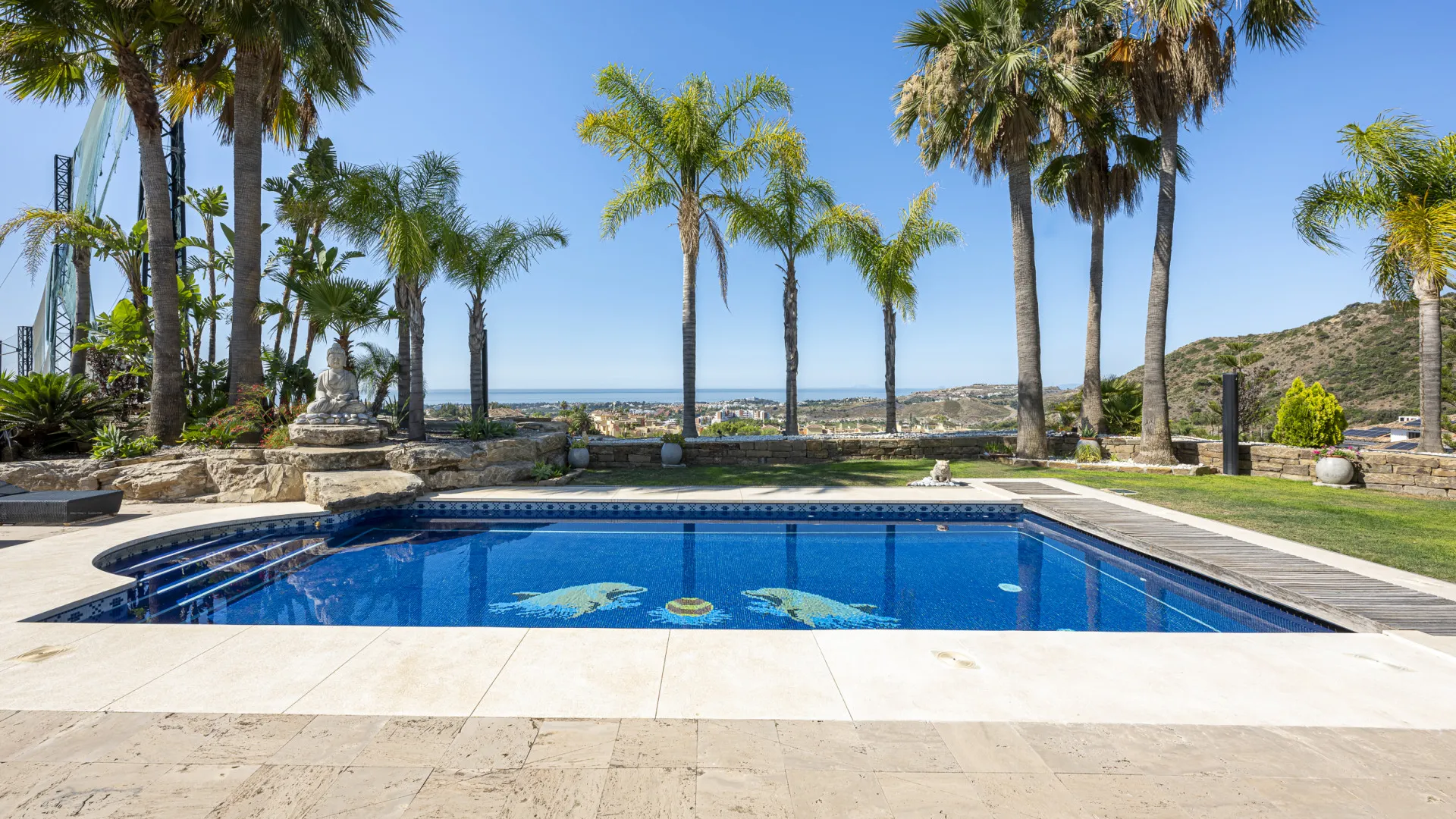 Comprar villa en Los Arqueros con 5 dormitorios