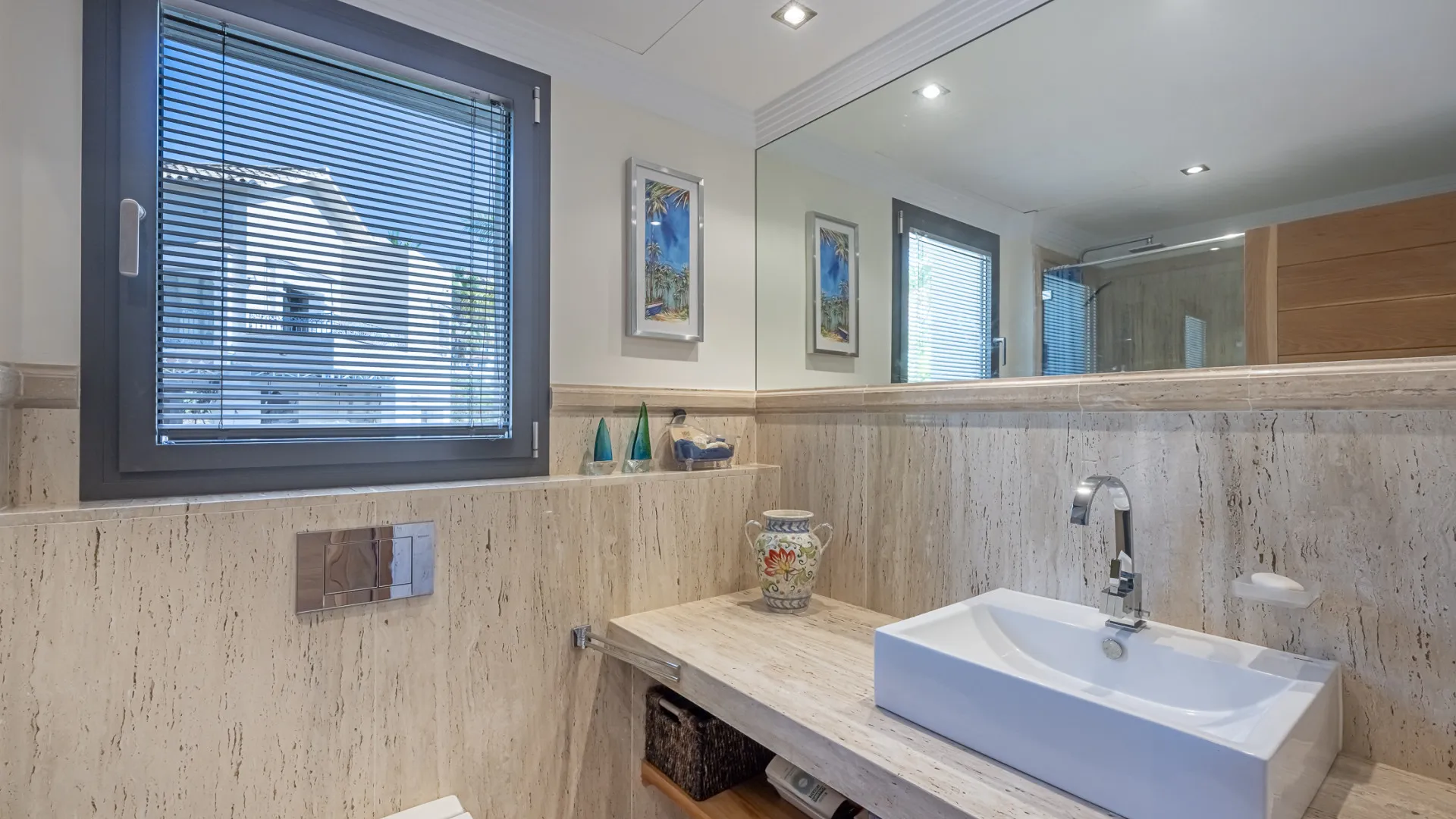 Comprar villa en Los Arqueros con 5 dormitorios