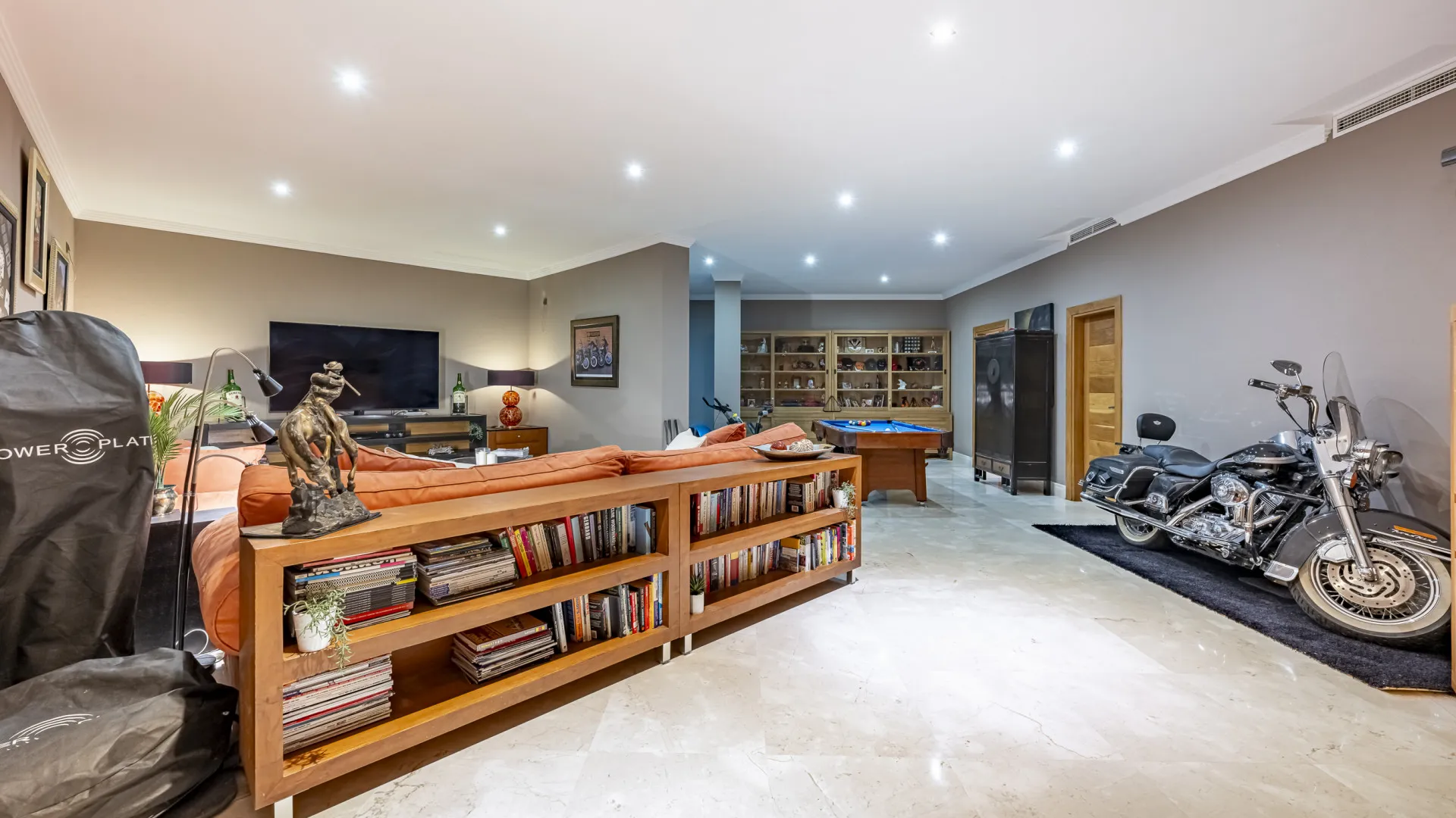 Comprar villa en Los Arqueros con 5 dormitorios