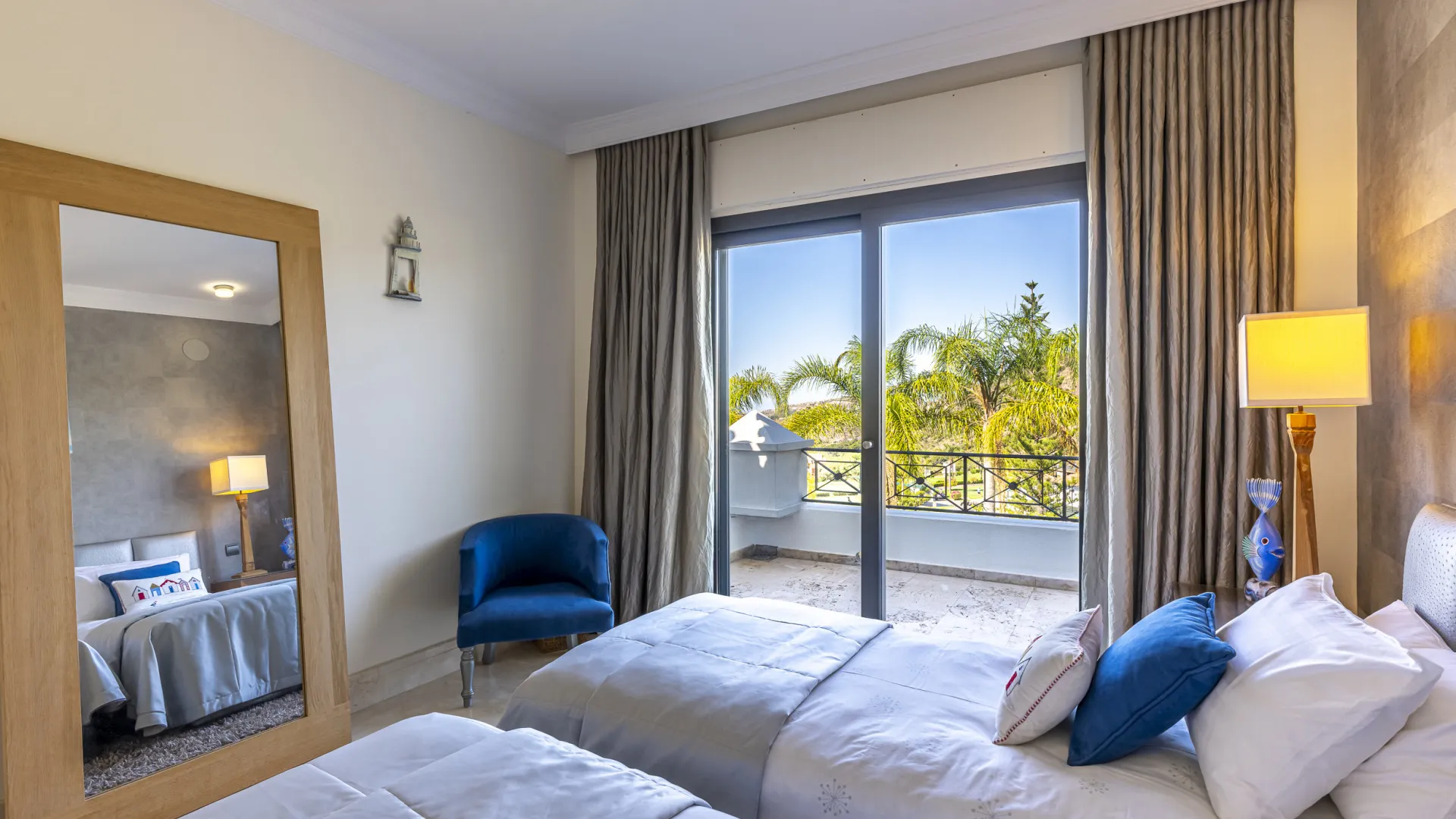 Comprar villa en Los Arqueros con 5 dormitorios