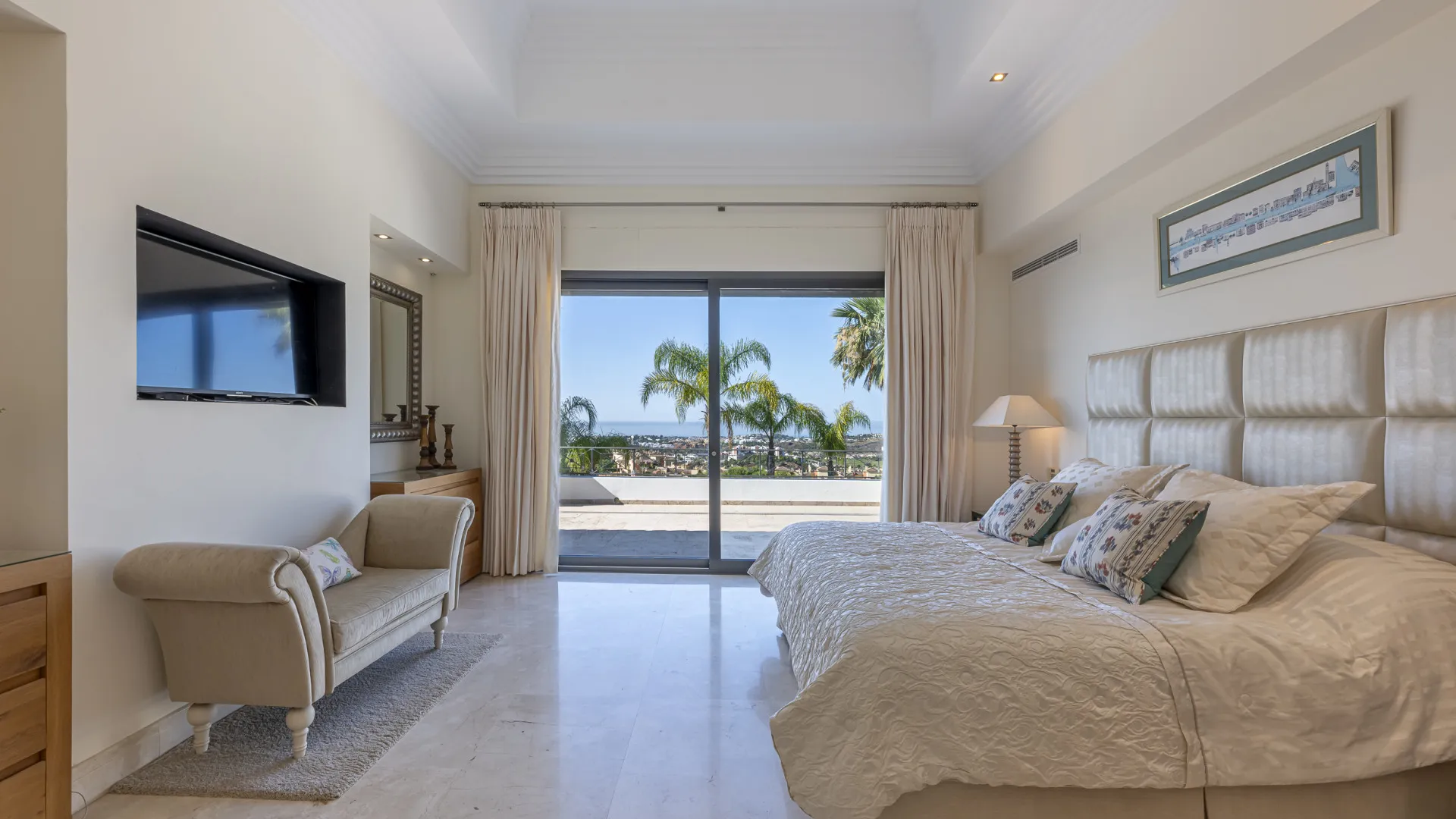 Comprar villa en Los Arqueros con 5 dormitorios