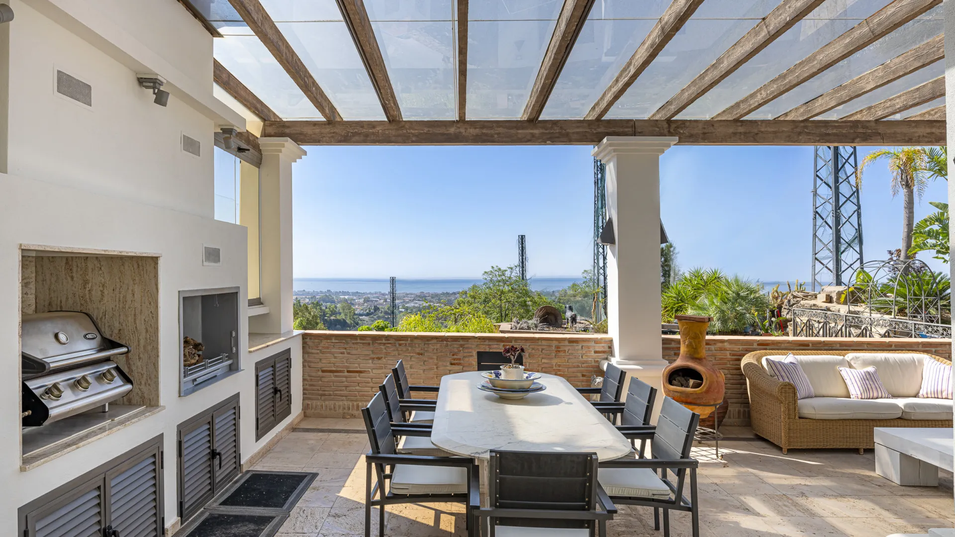 Comprar villa en Los Arqueros con 5 dormitorios