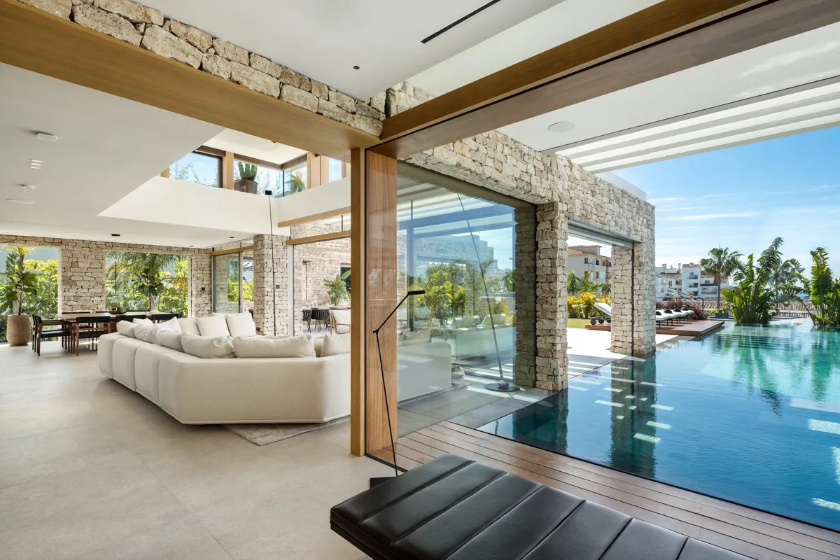 Villa en venta en Nueva Andalucia