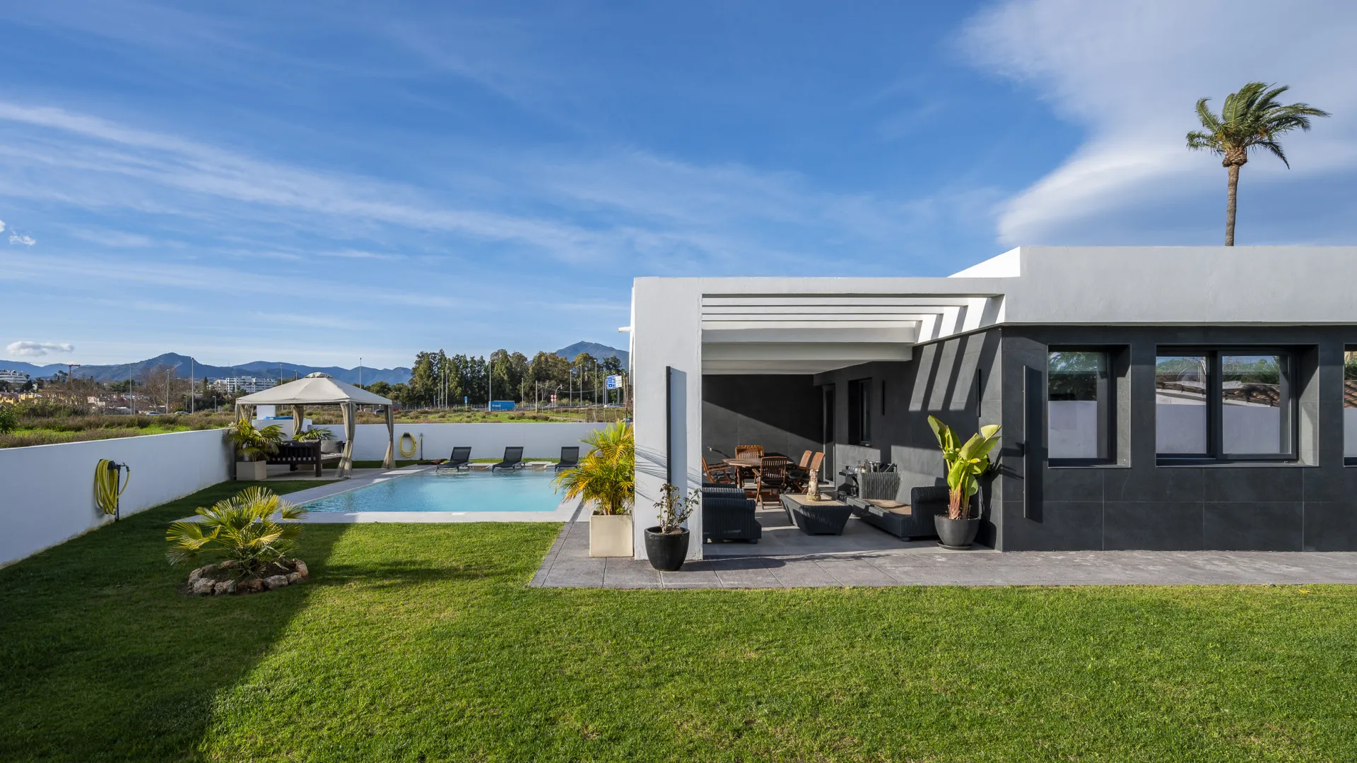 3 bedrooms villa in Linda Vista Baja for sale
