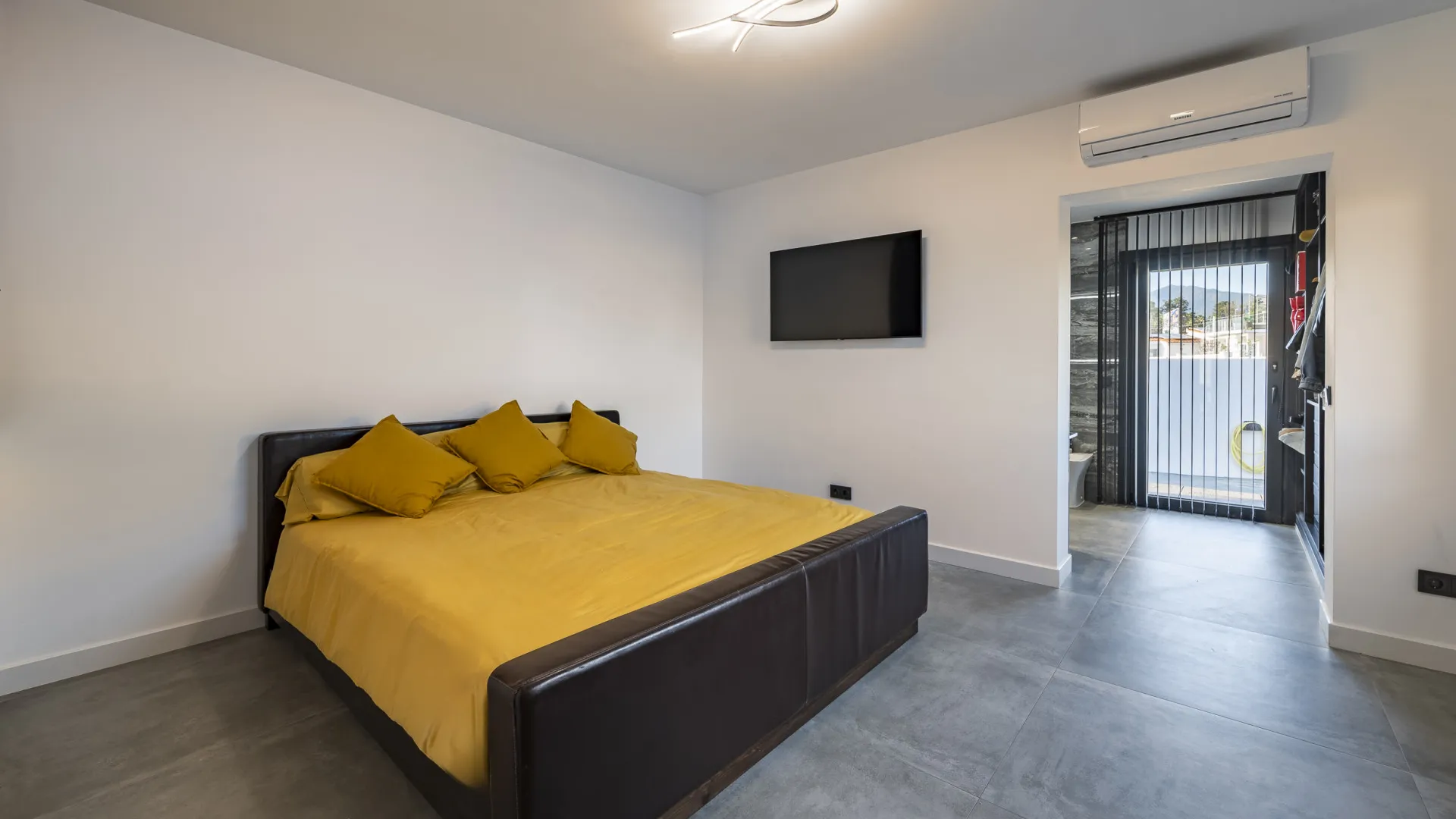 3 bedrooms villa in Linda Vista Baja for sale