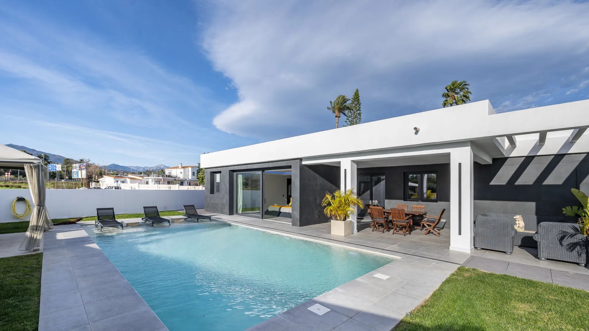3 bedrooms villa in Linda Vista Baja for sale