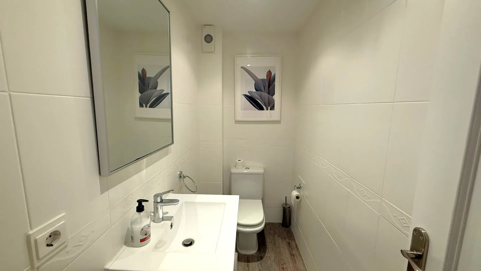 For sale duplex penthouse with 3 bedrooms in Estepona Town