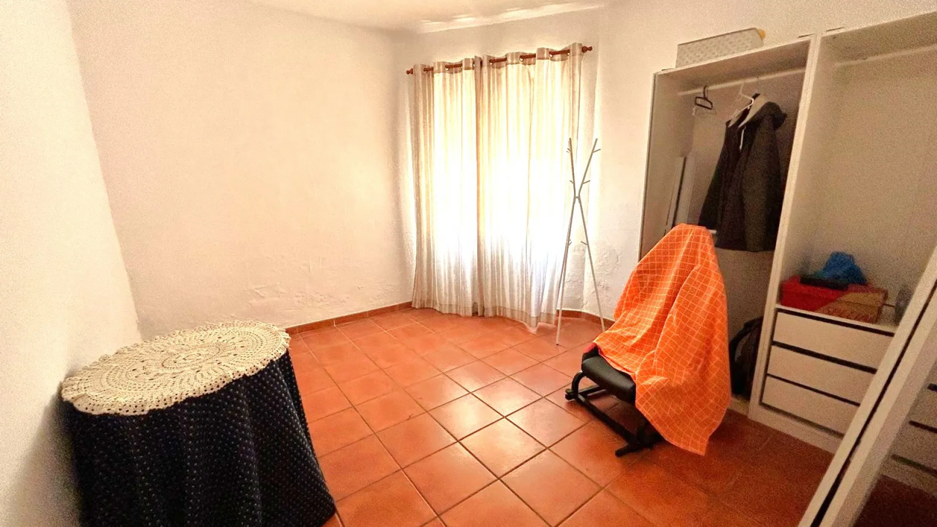 Se vende casa con 4 dormitorios en Estepona Ciudad