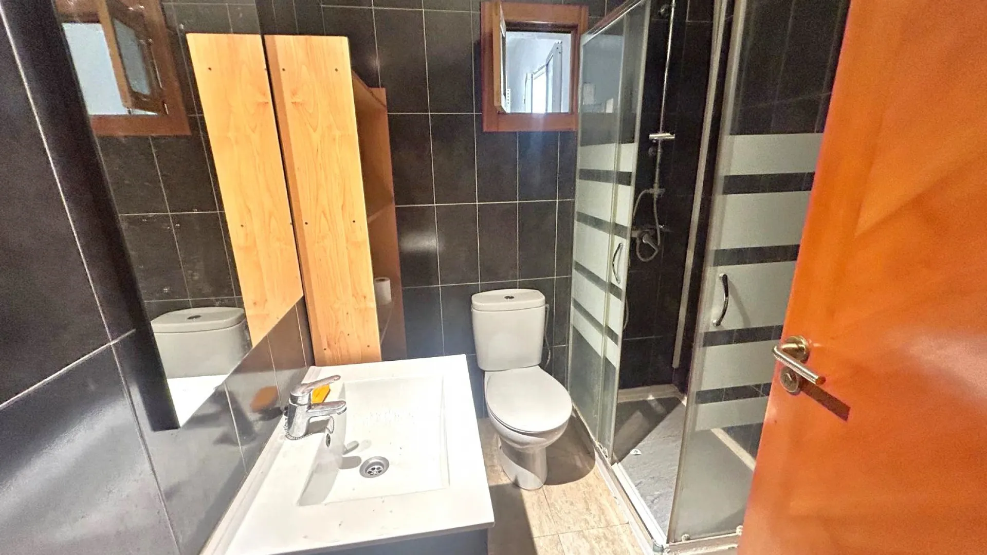Se vende casa con 4 dormitorios en Estepona Ciudad