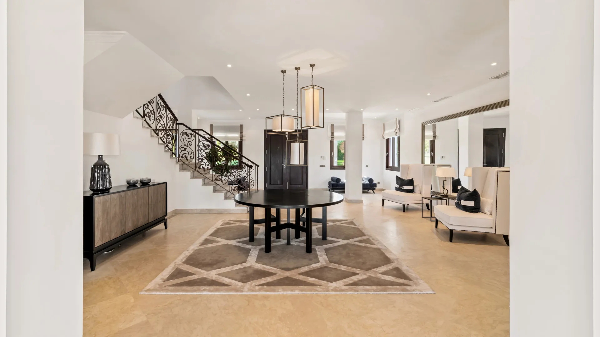 Comprar villa de 6 dormitorios en Valle del Sol