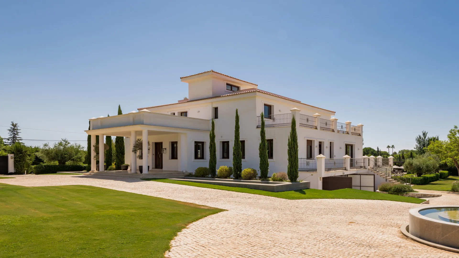 Comprar villa de 6 dormitorios en Valle del Sol