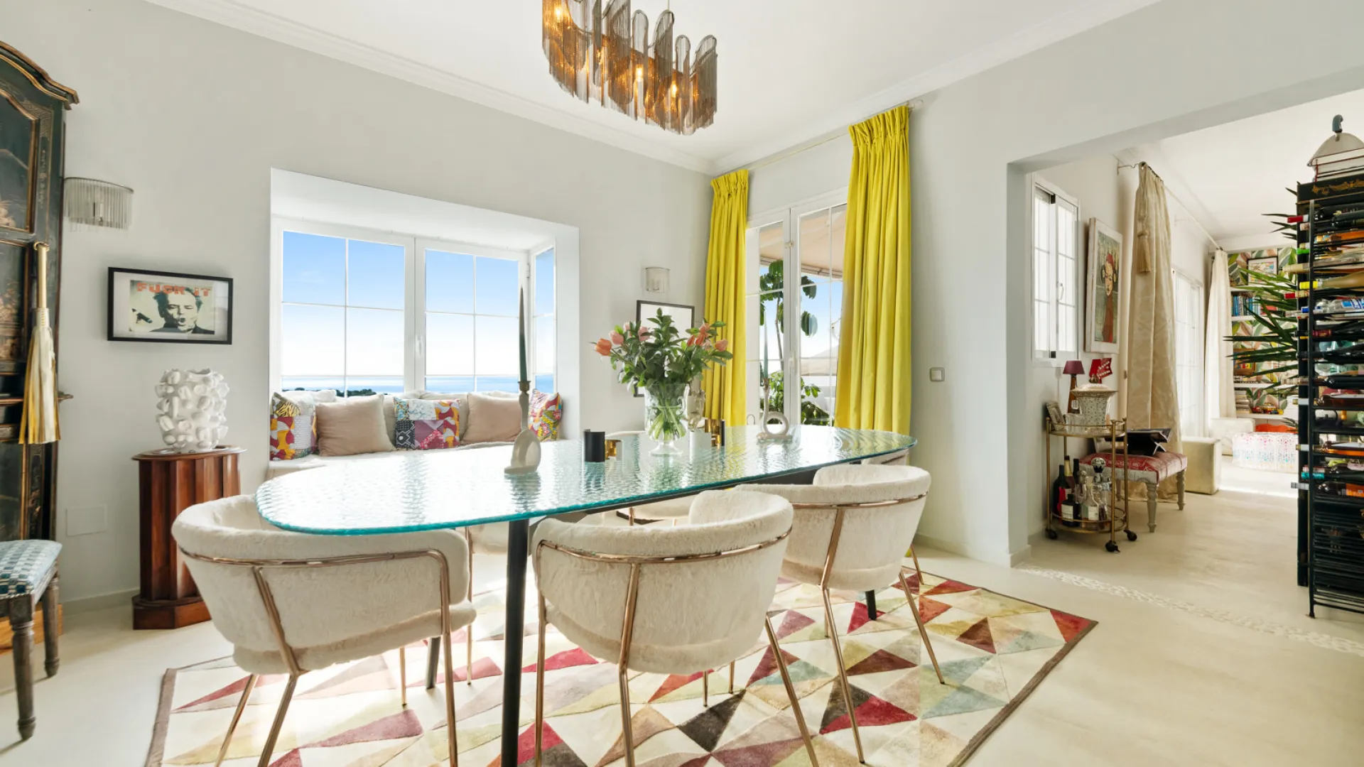 Villa pareada a la venta con 4 dormitorios en Marbella Hill Club