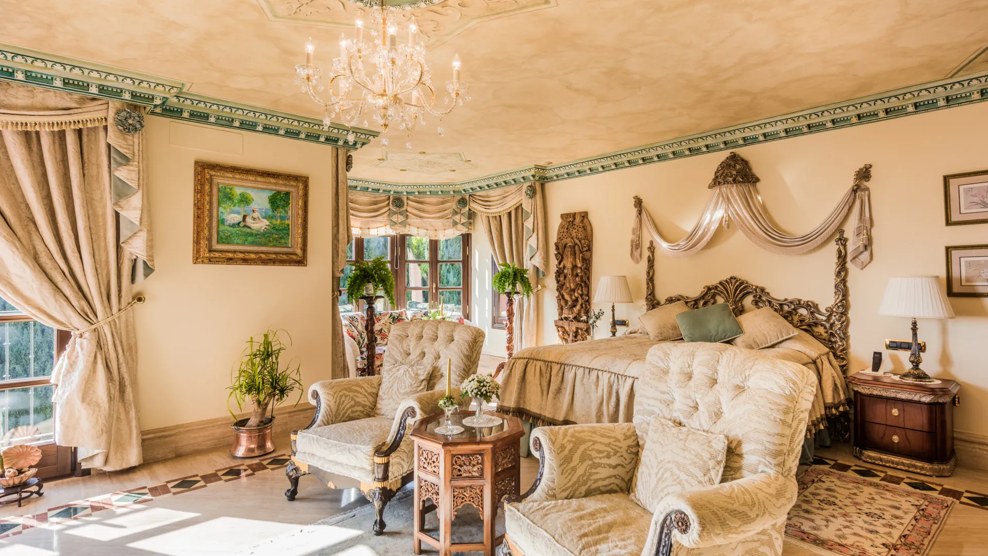 7 bedrooms villa in Sierra Blanca for sale