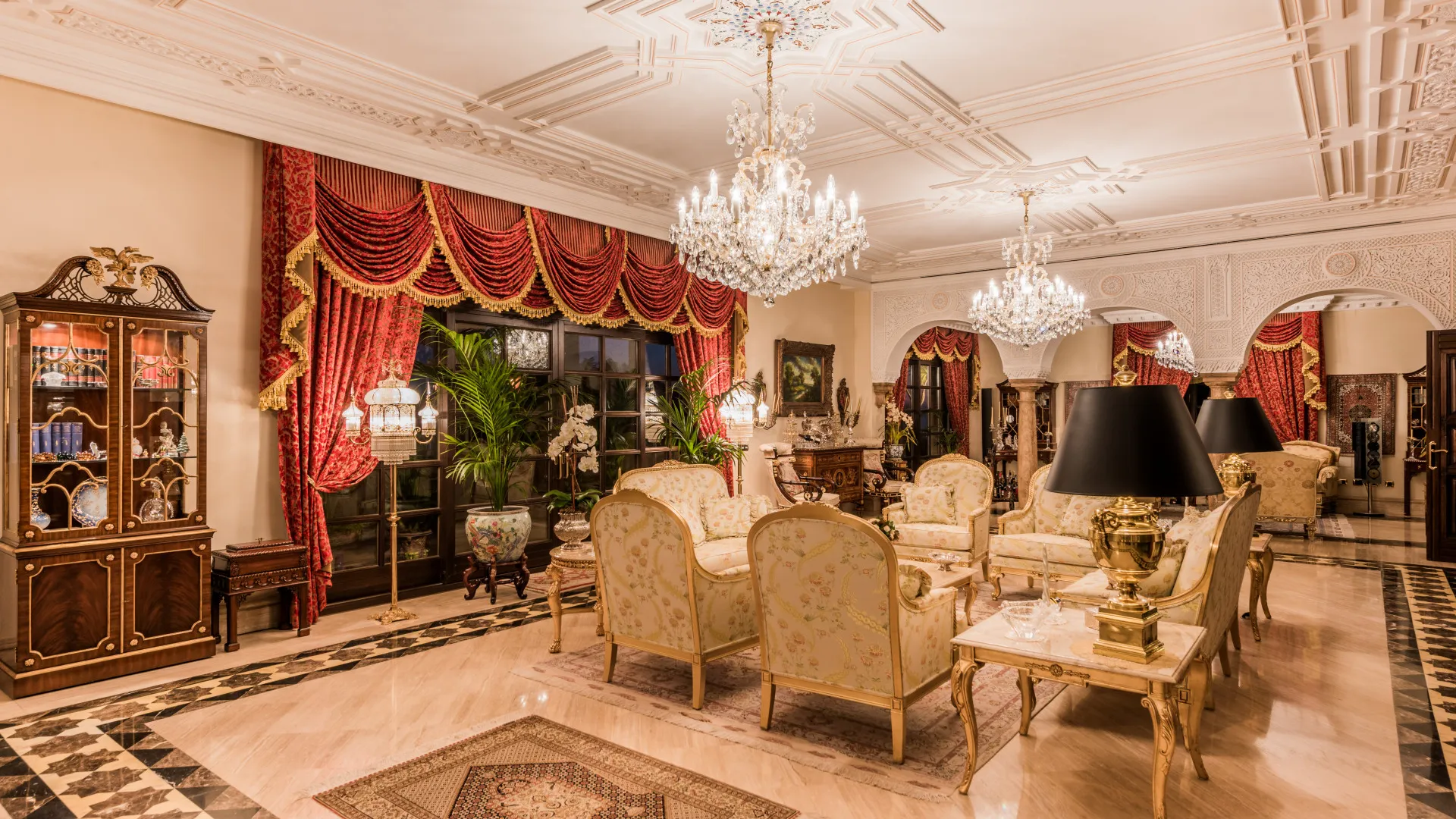 7 bedrooms villa in Sierra Blanca for sale