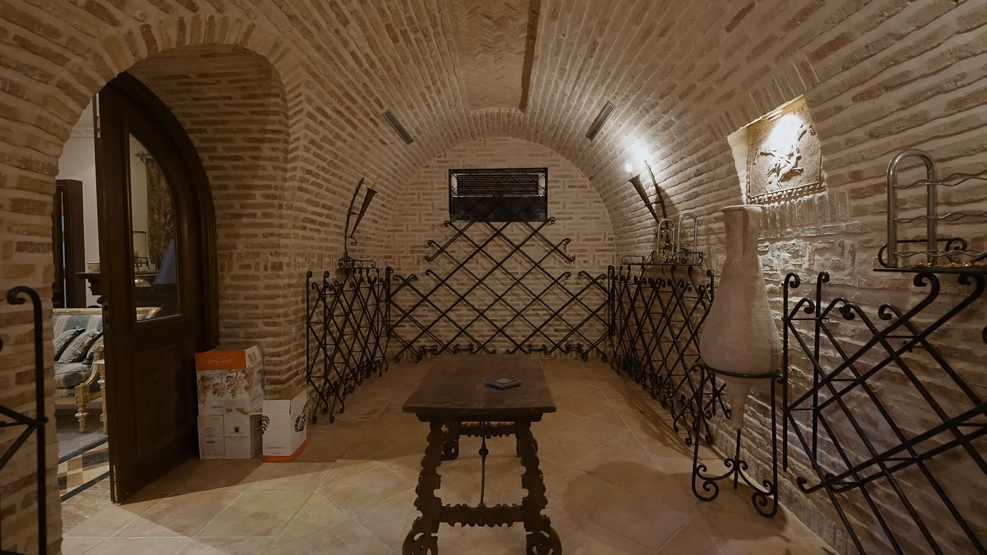 7 bedrooms villa in Sierra Blanca for sale