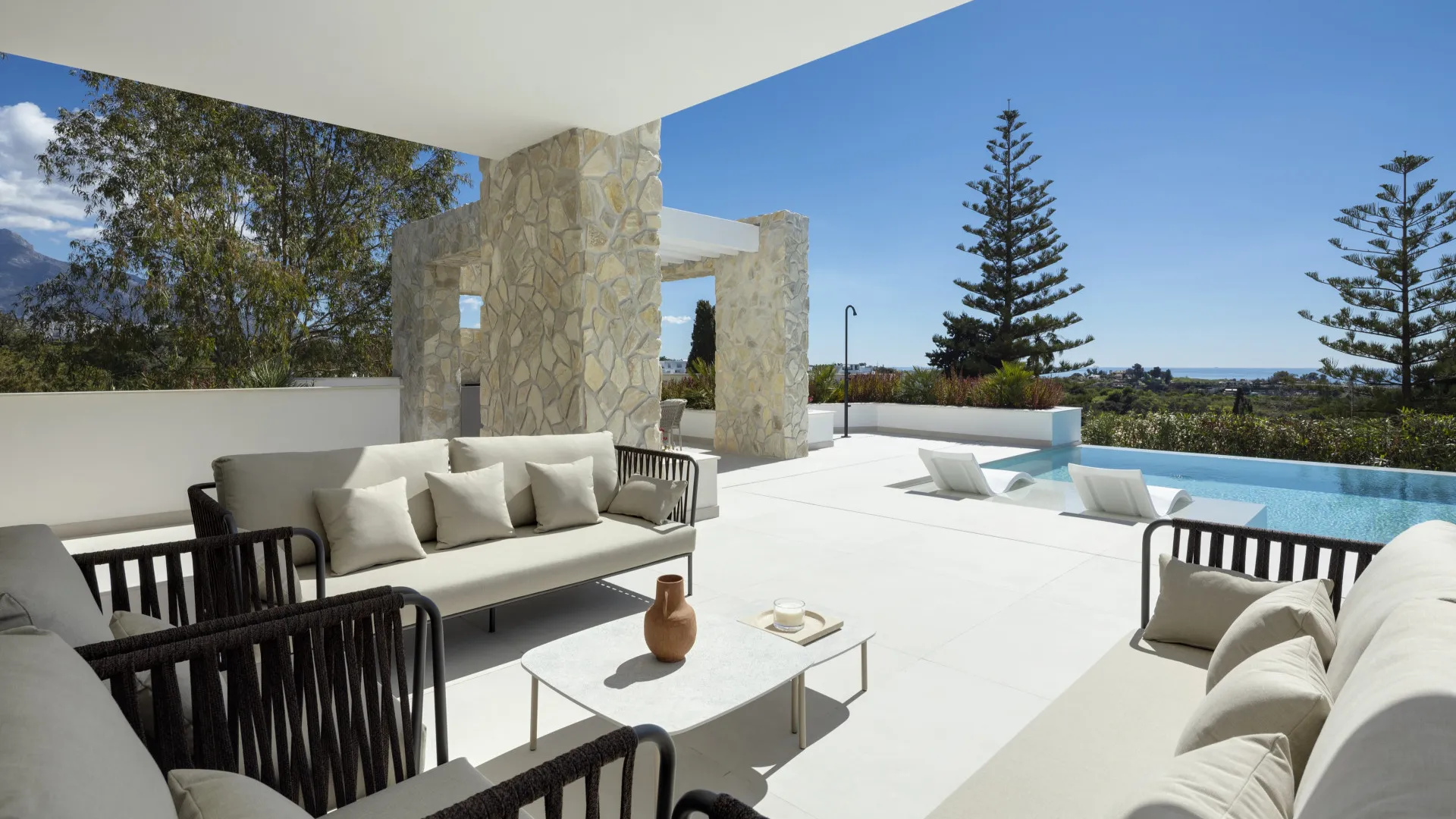 Se vende villa de 5 dormitorios en La Quinta