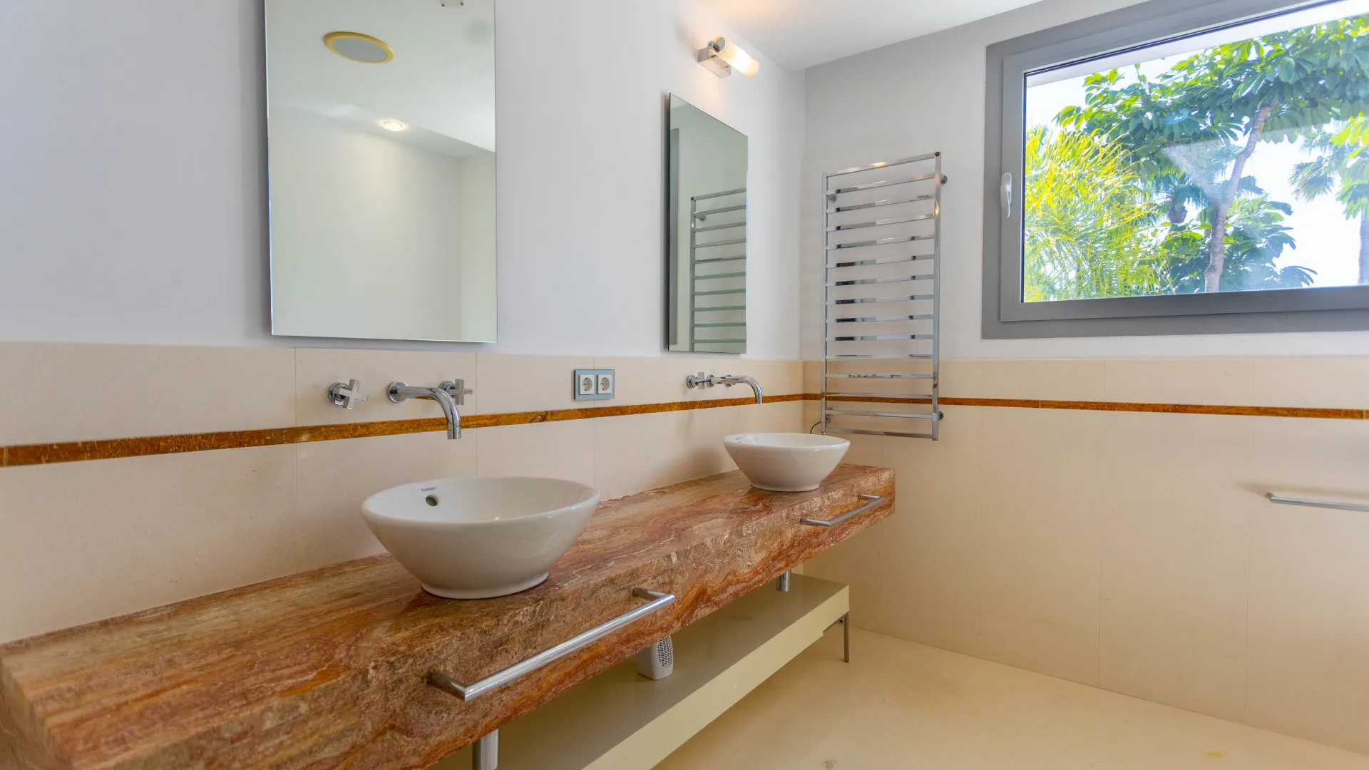 Se vende pareado en Meisho Hills