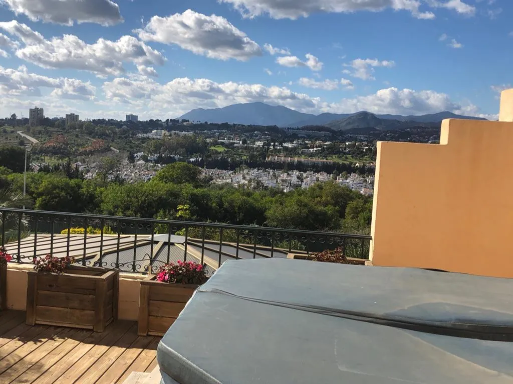 For sale Lomas de Sierra Blanca duplex with 3 bedrooms