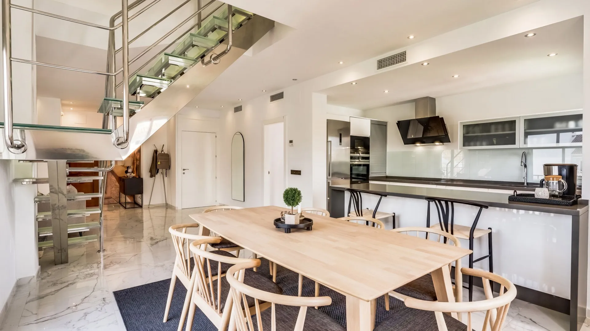 Duplex penthouse in Andalucia del Mar for sale