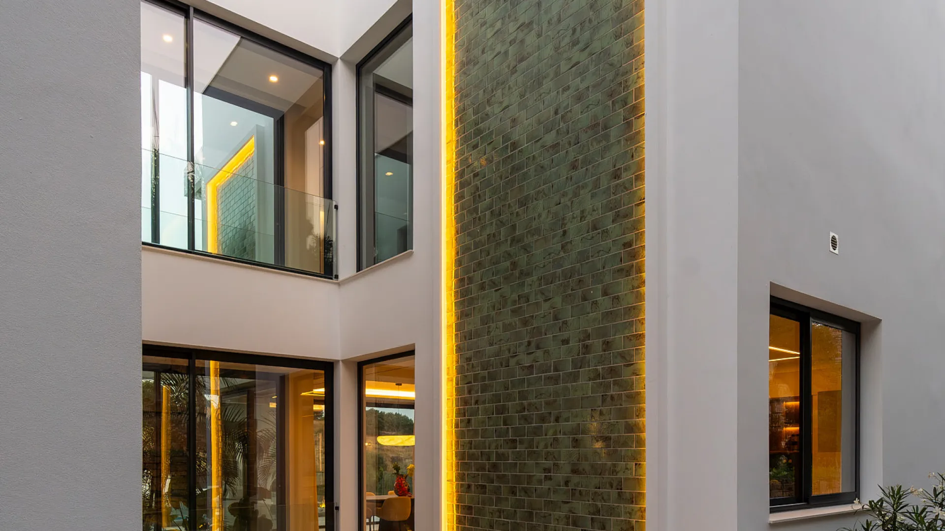 Villa a la venta con 6 dormitorios en Paraiso Alto