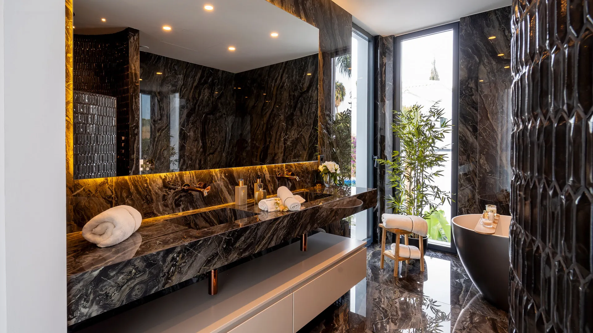 Villa a la venta con 6 dormitorios en Paraiso Alto