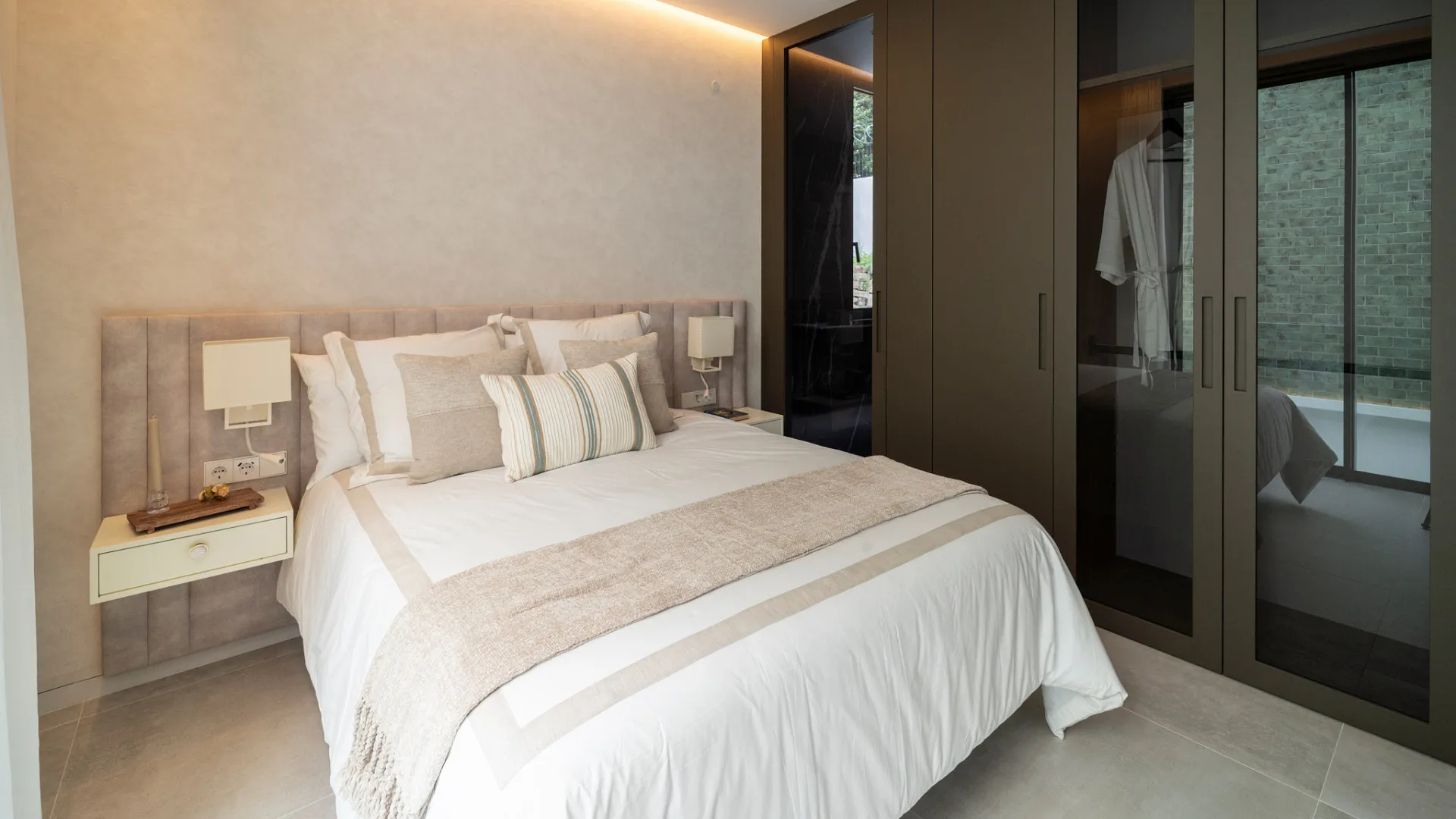 Villa a la venta con 6 dormitorios en Paraiso Alto