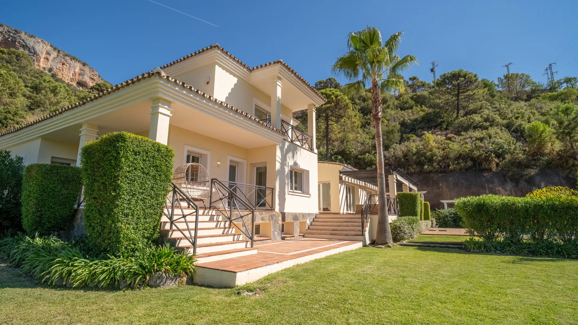 Villa for sale in Istan