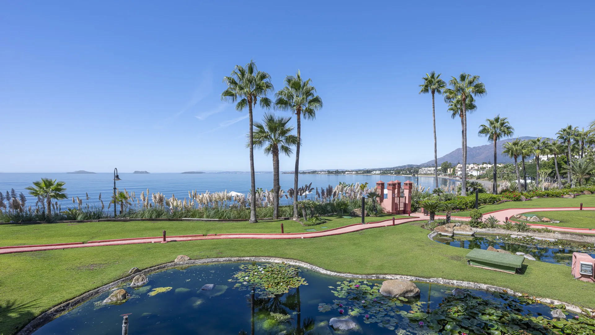 Apartamento en venta de 3 dormitorios en New Golden Mile