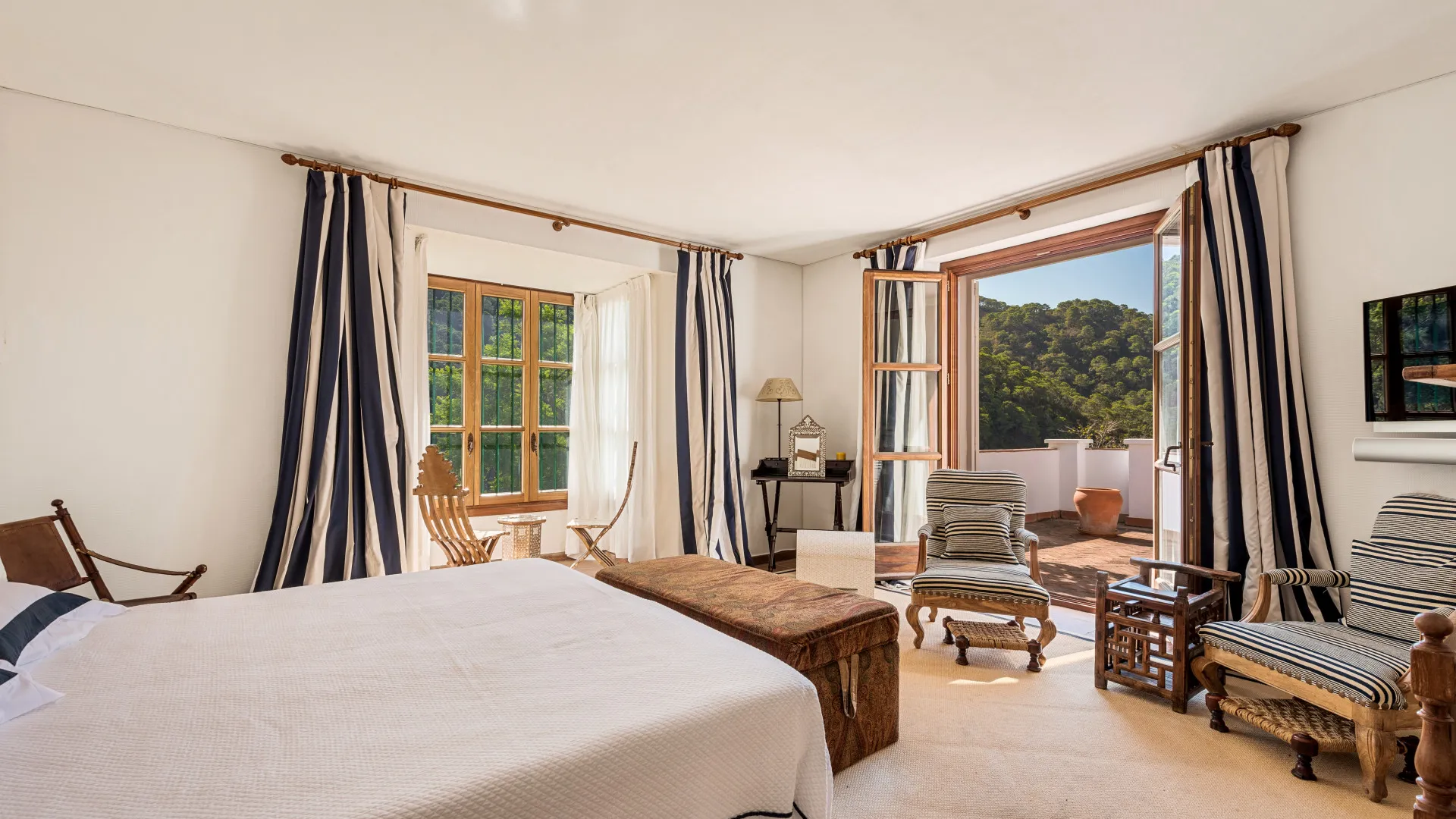 El Velerin, villa de 10 dormitorios a la venta