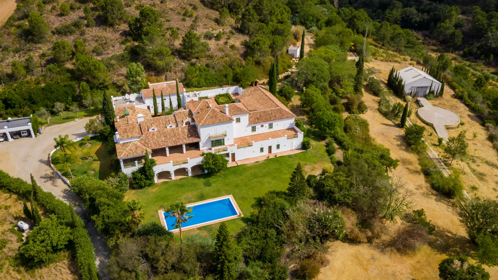El Velerin, villa de 10 dormitorios a la venta