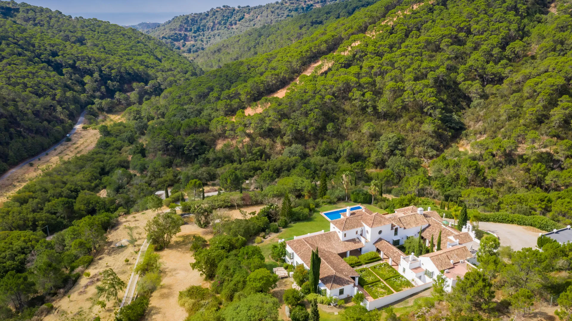 El Velerin, villa de 10 dormitorios a la venta