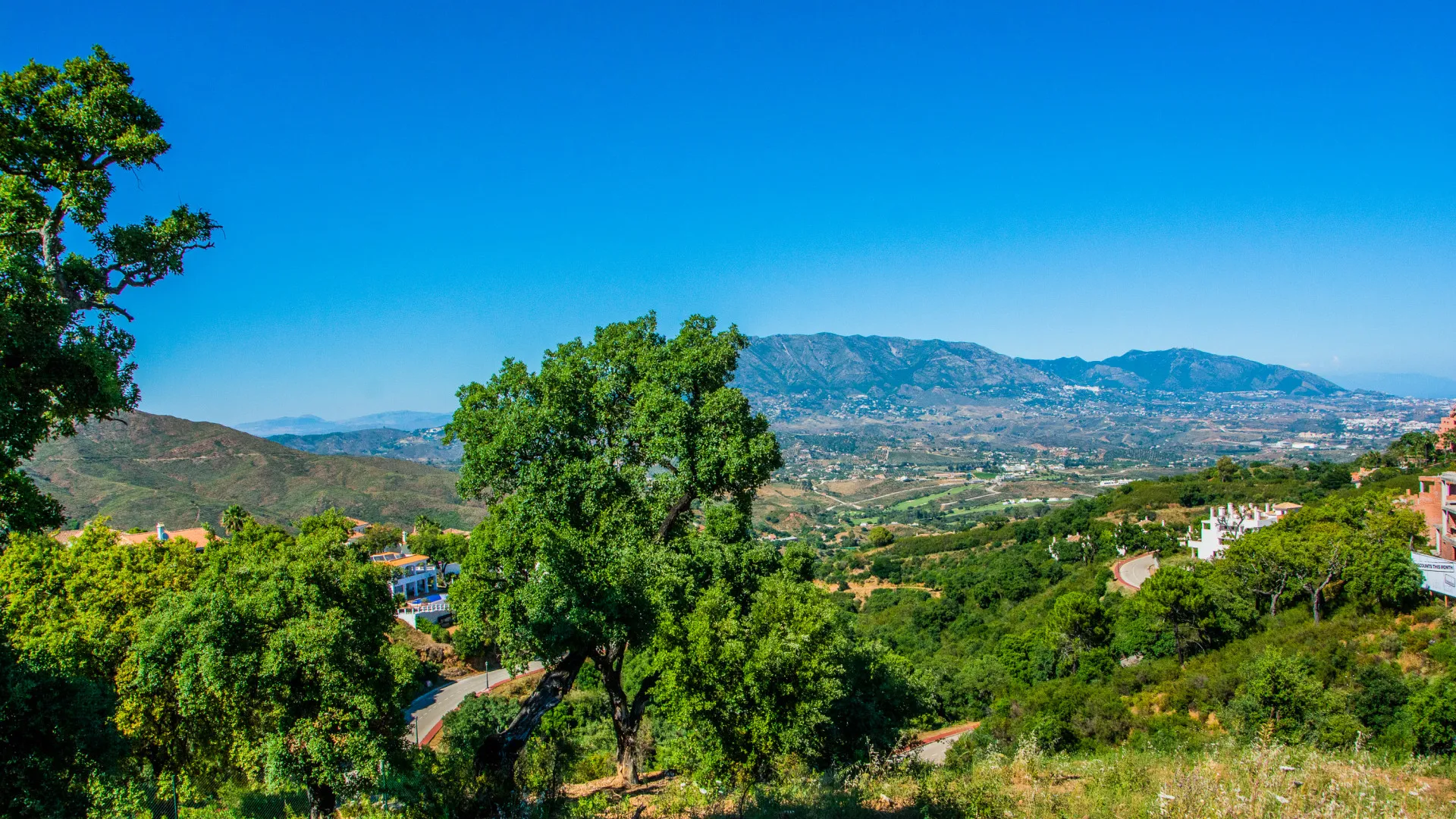 4 bedrooms La Mairena villa for sale