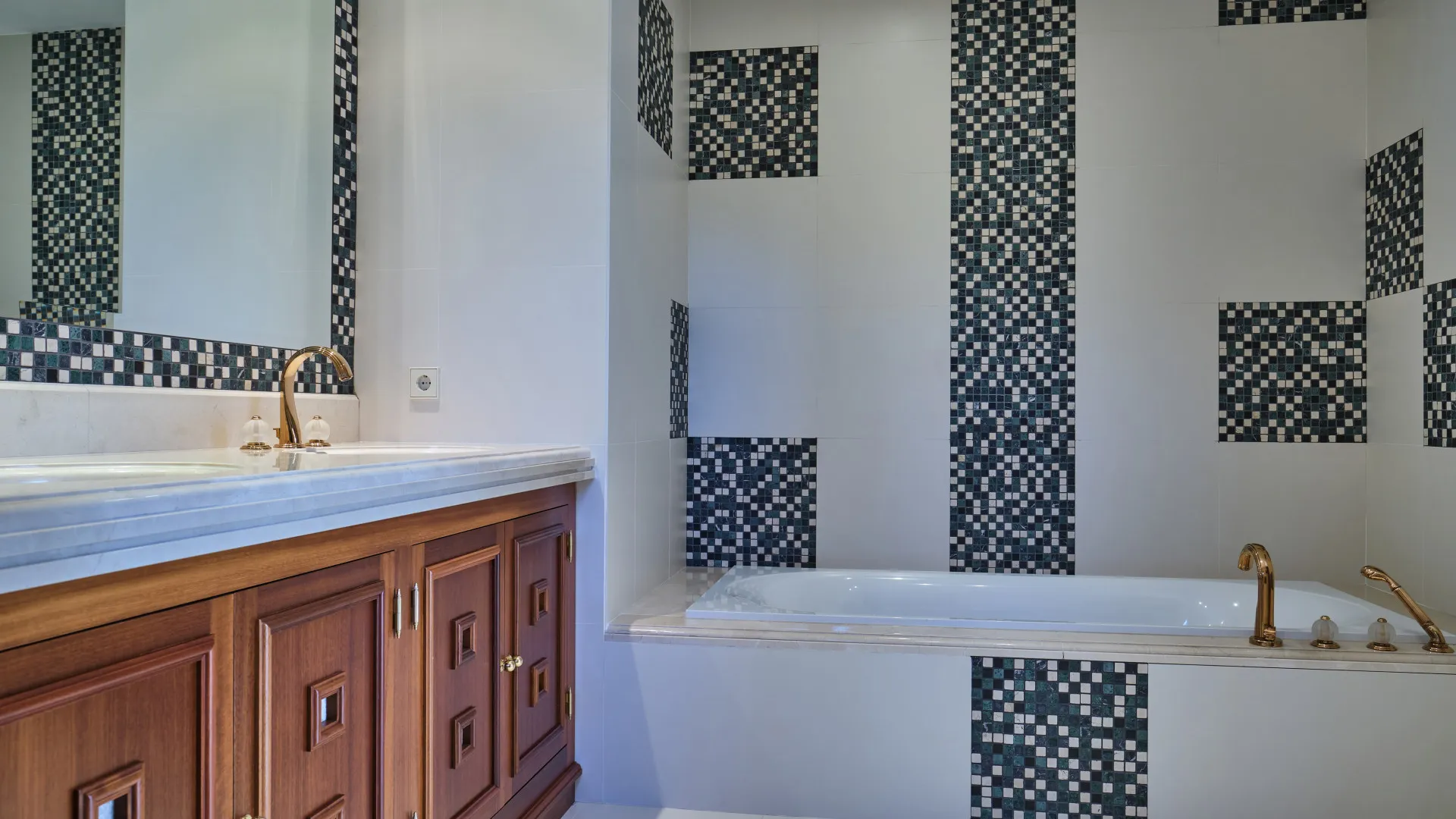 8 bedrooms La Zagaleta villa for sale